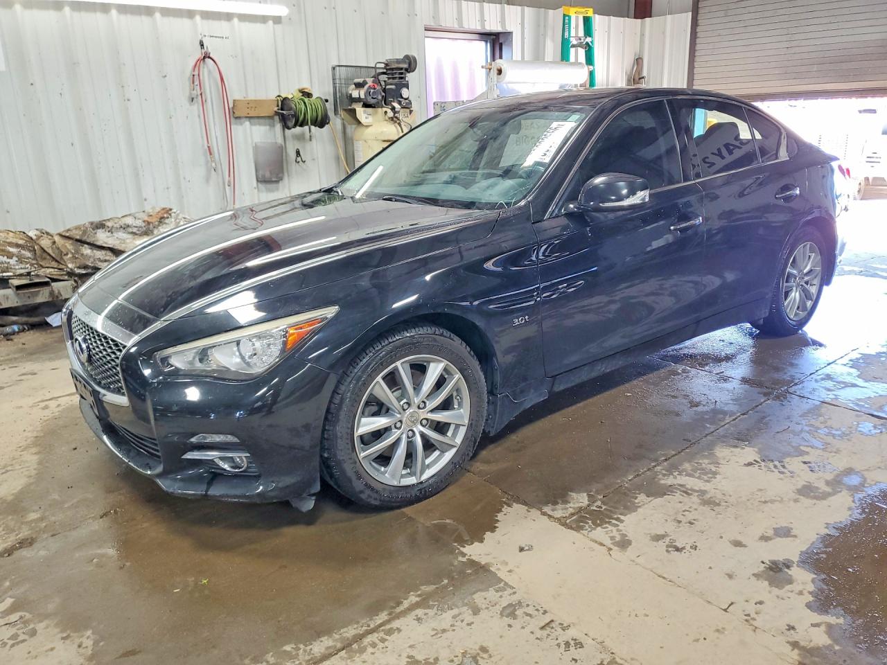 INFINITI Q50 2017 — 2