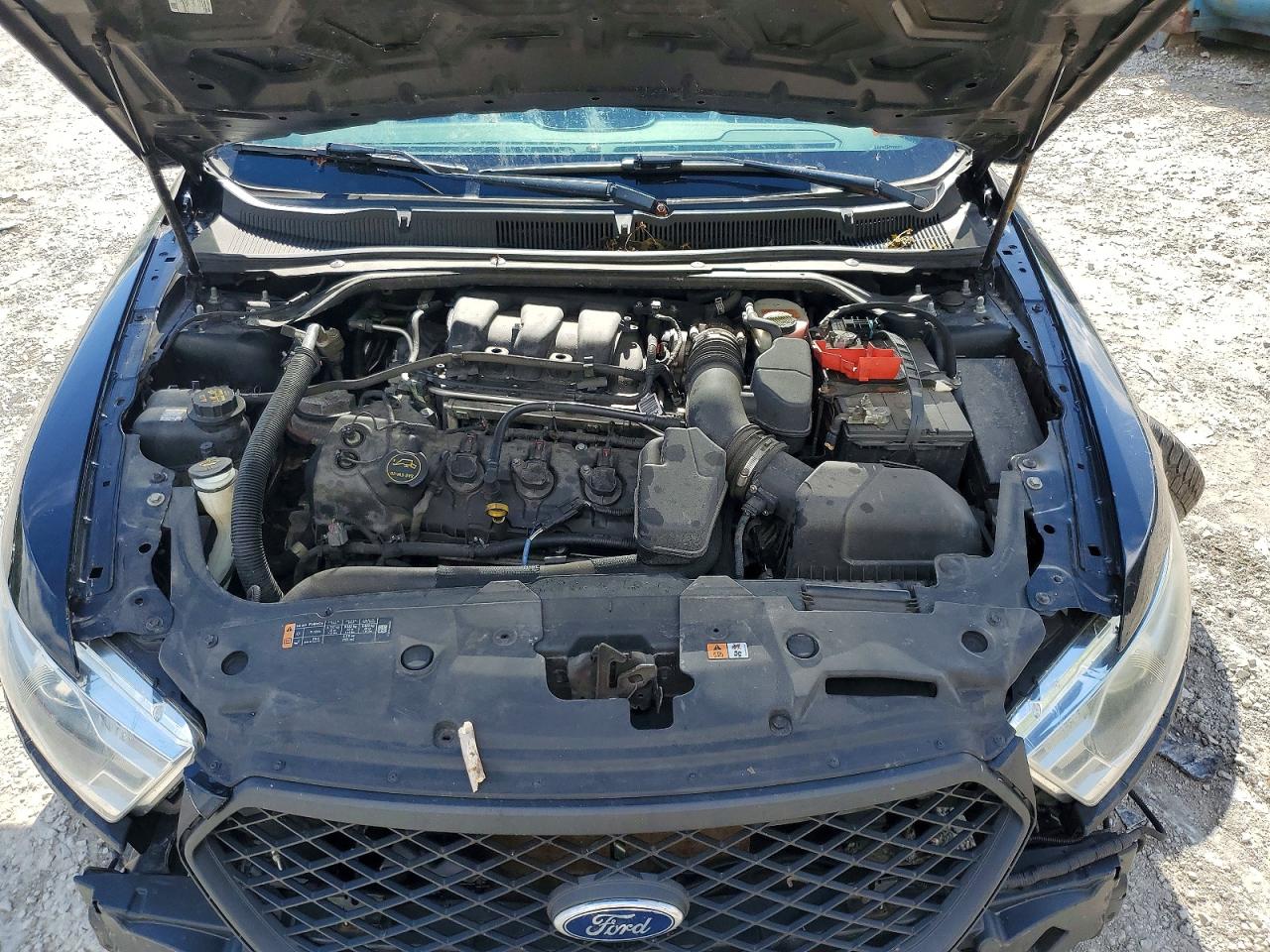 FORD TAURUS 2015 — 12