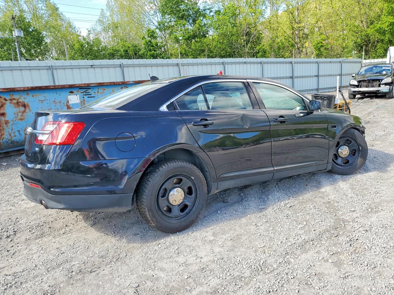 FORD TAURUS 2015 — 4