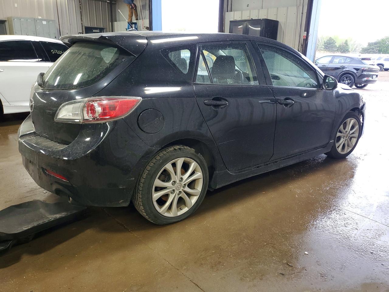 MAZDA 3 2011 — 4