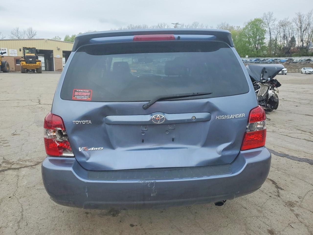 TOYOTA HIGHLANDER 2004 — 7