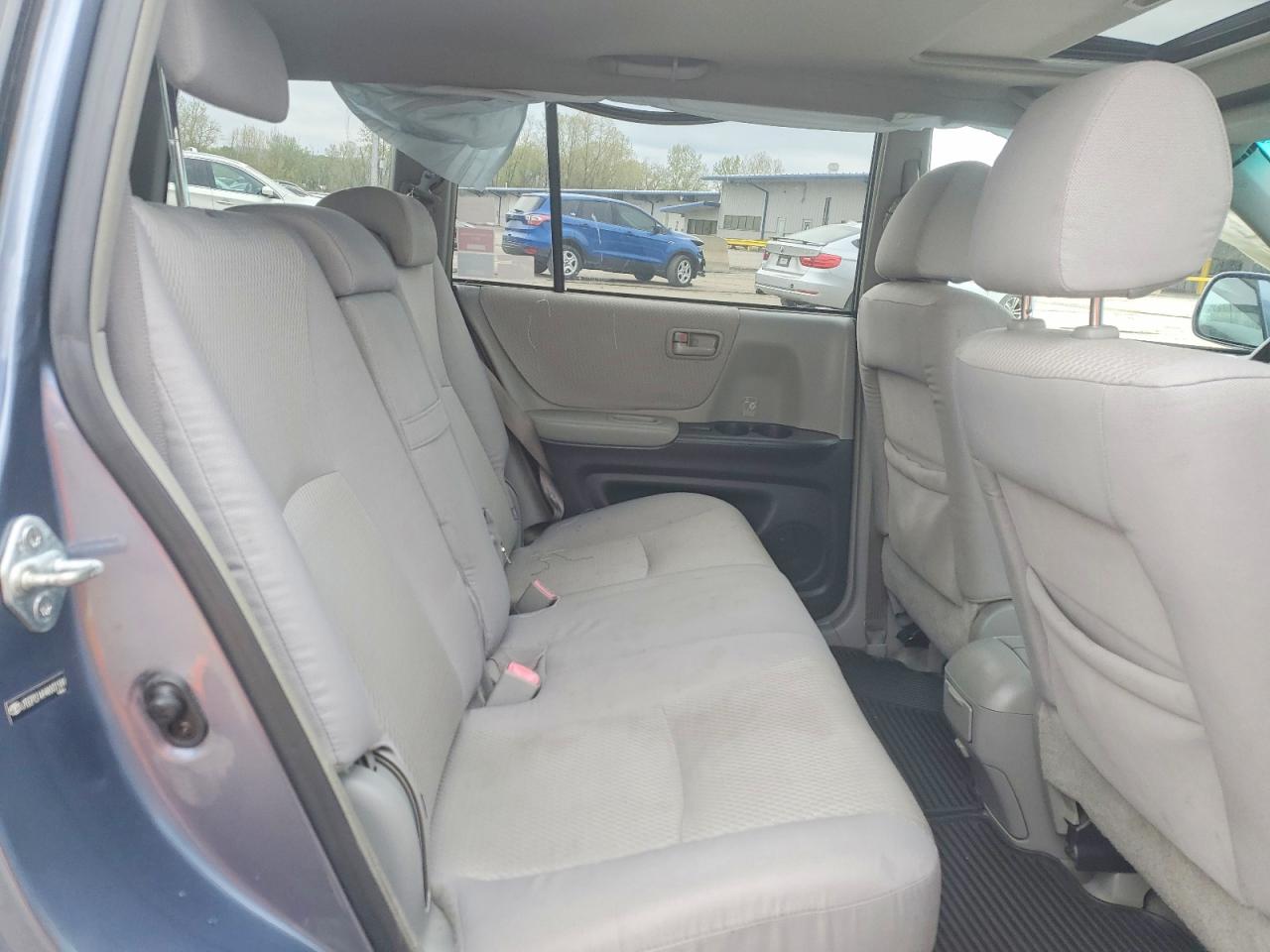 TOYOTA HIGHLANDER 2004 — 12
