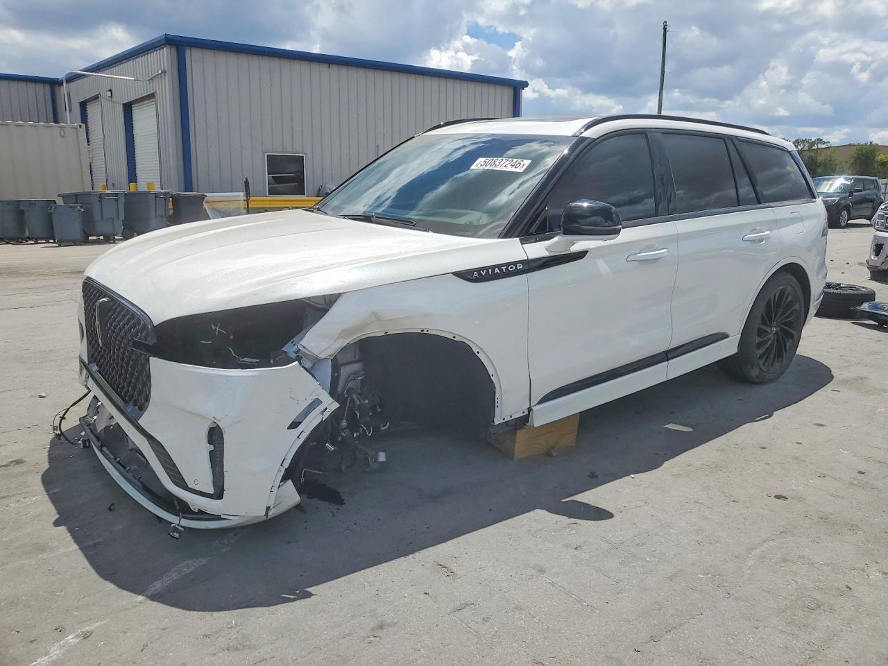 LINCOLN AVIATOR 2025 — 2
