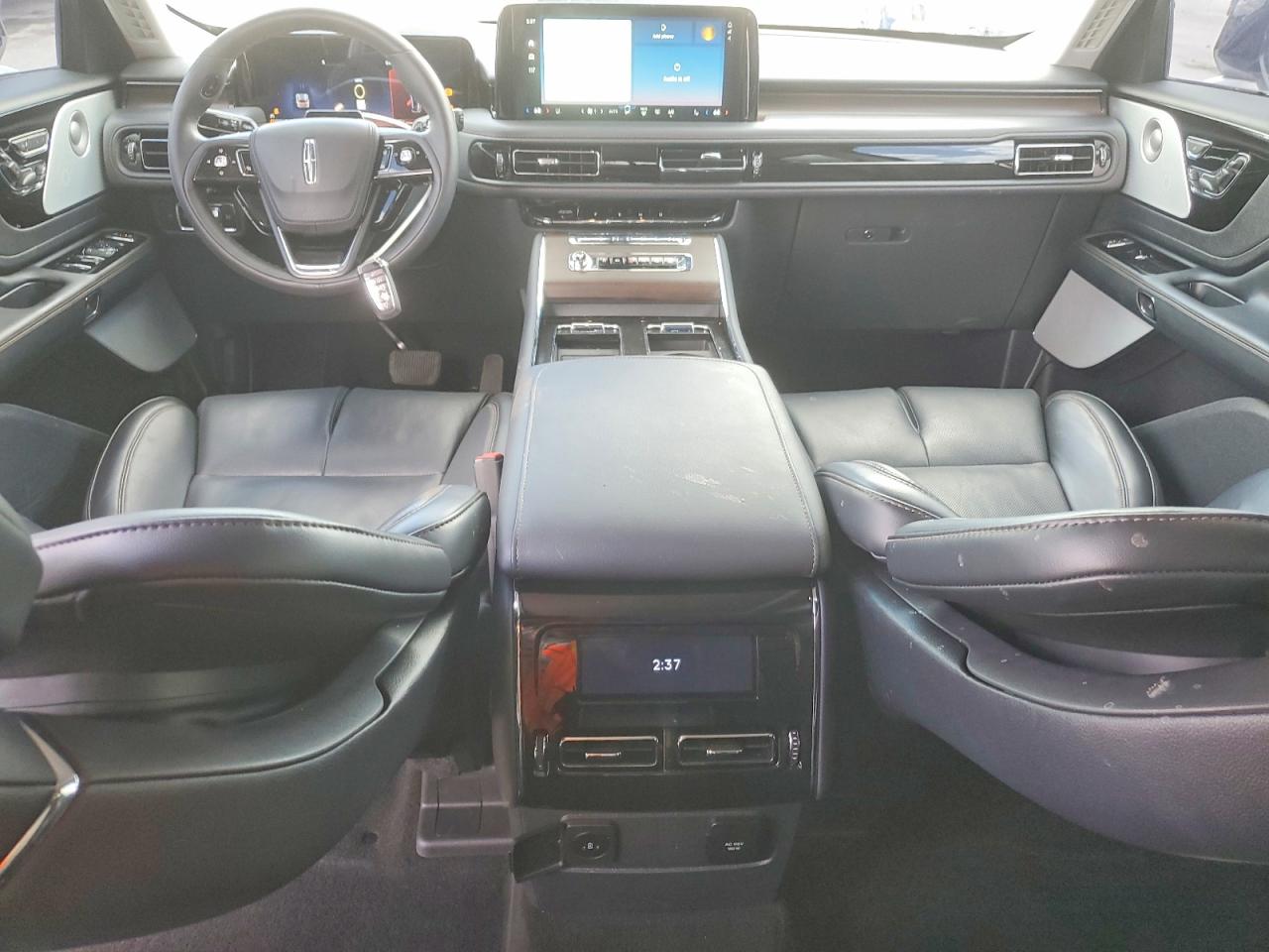 LINCOLN AVIATOR 2025 — 9