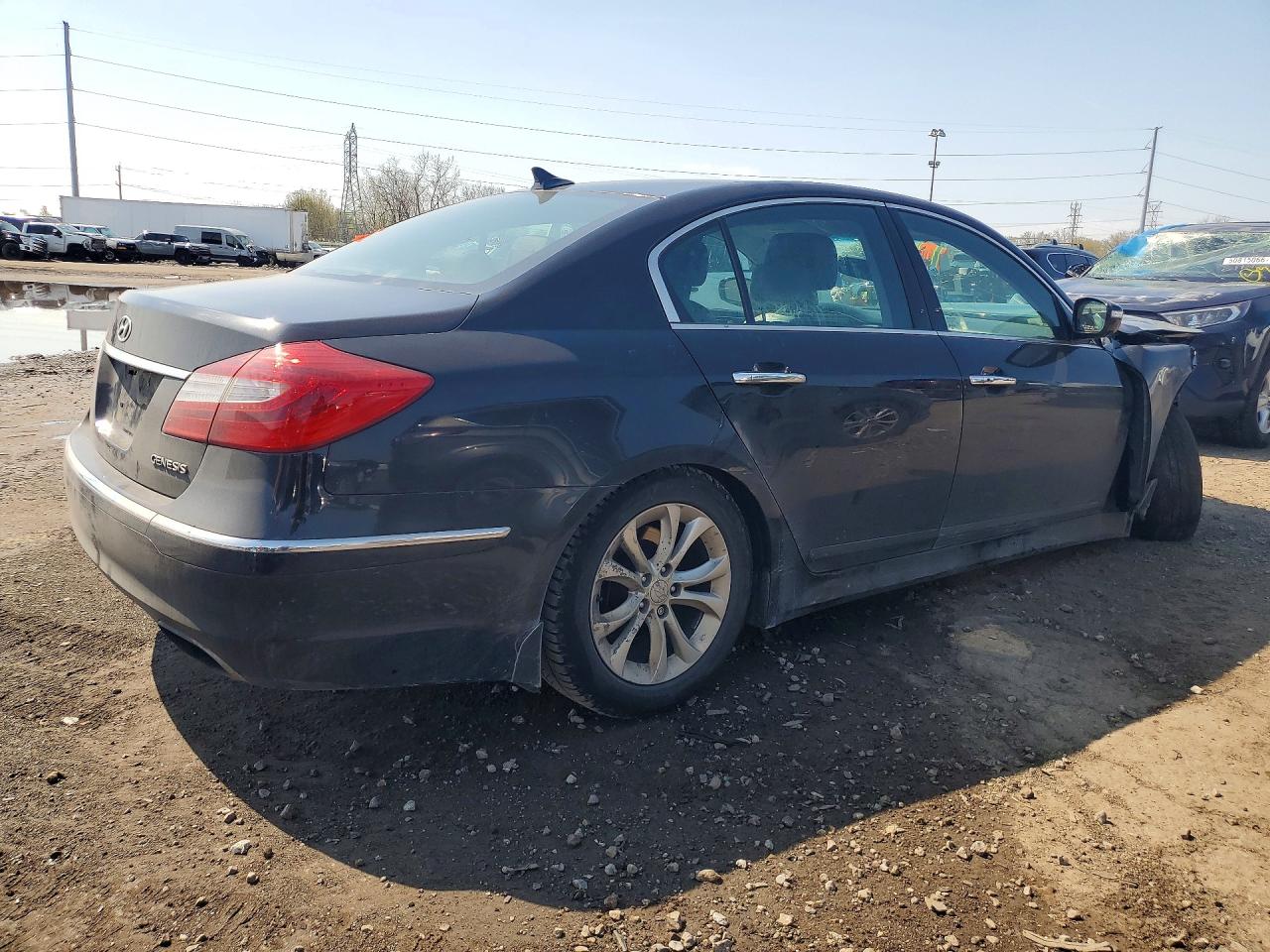 HYUNDAI GENESIS 2012 — 4