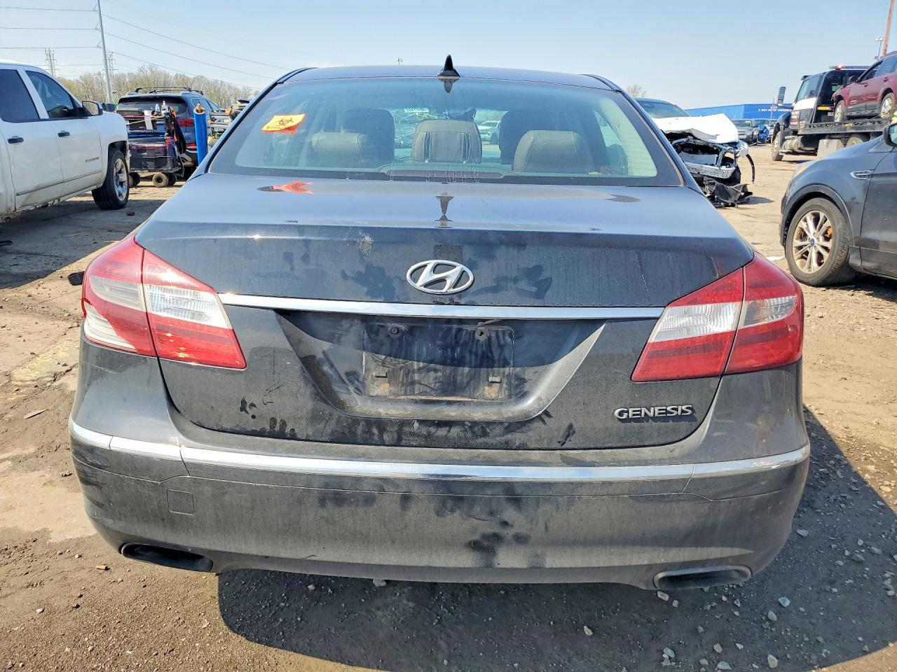 HYUNDAI GENESIS 2012 — 7