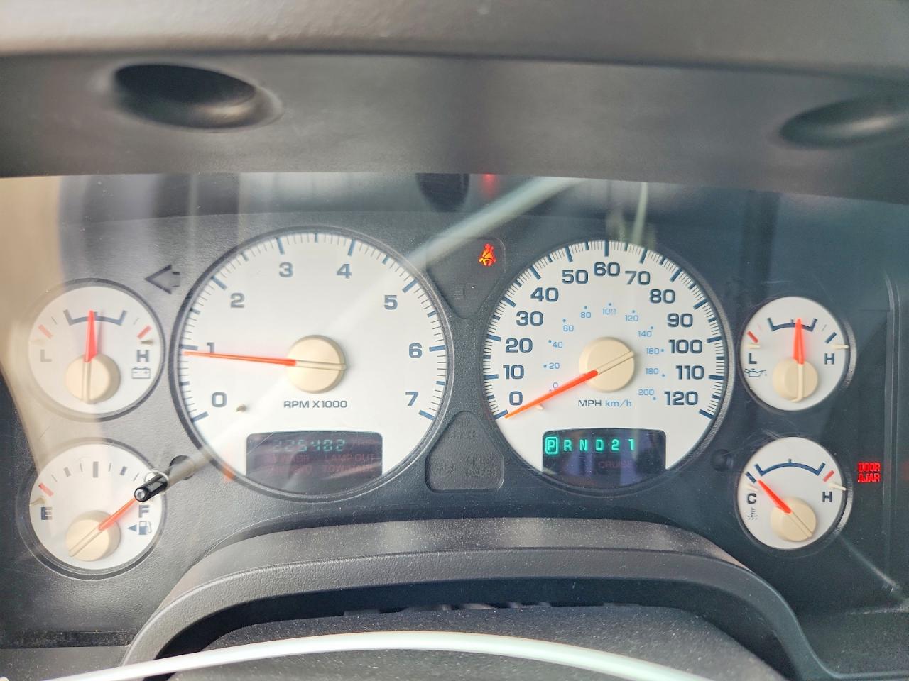 DODGE RAM 1500 2005 — 10