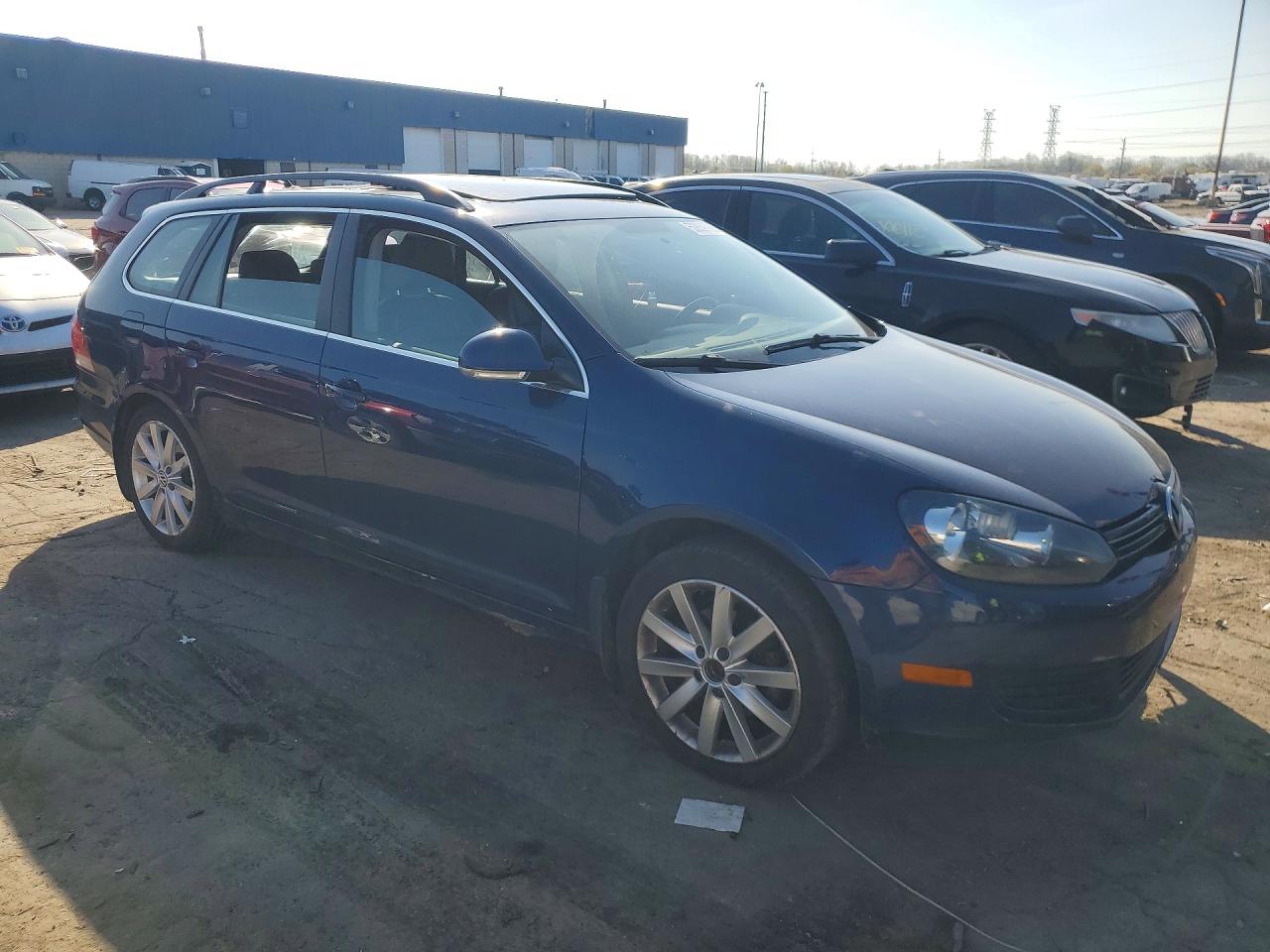 VOLKSWAGEN JETTA 2011 — 5