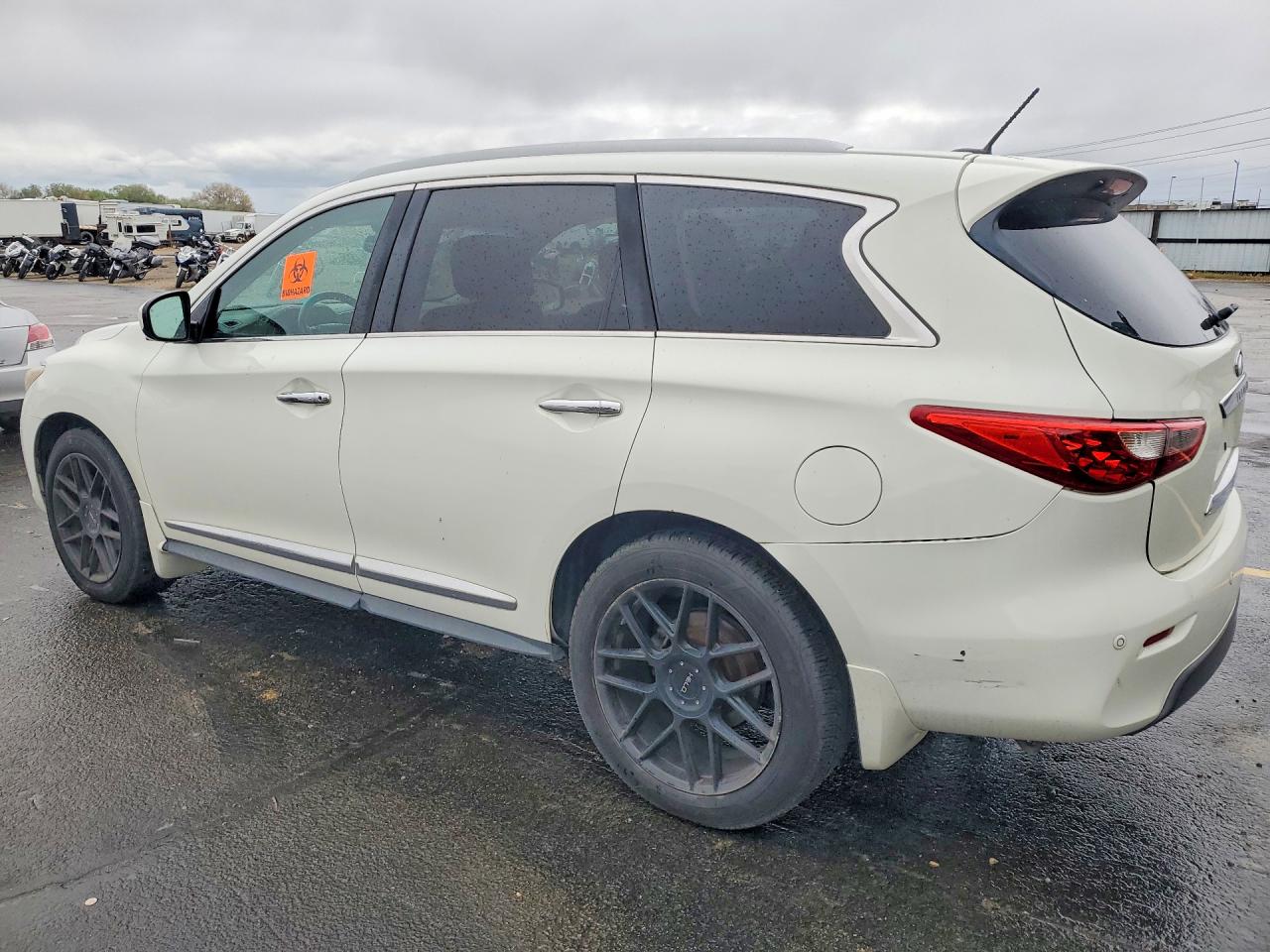 INFINITI JX35 2013 — 3