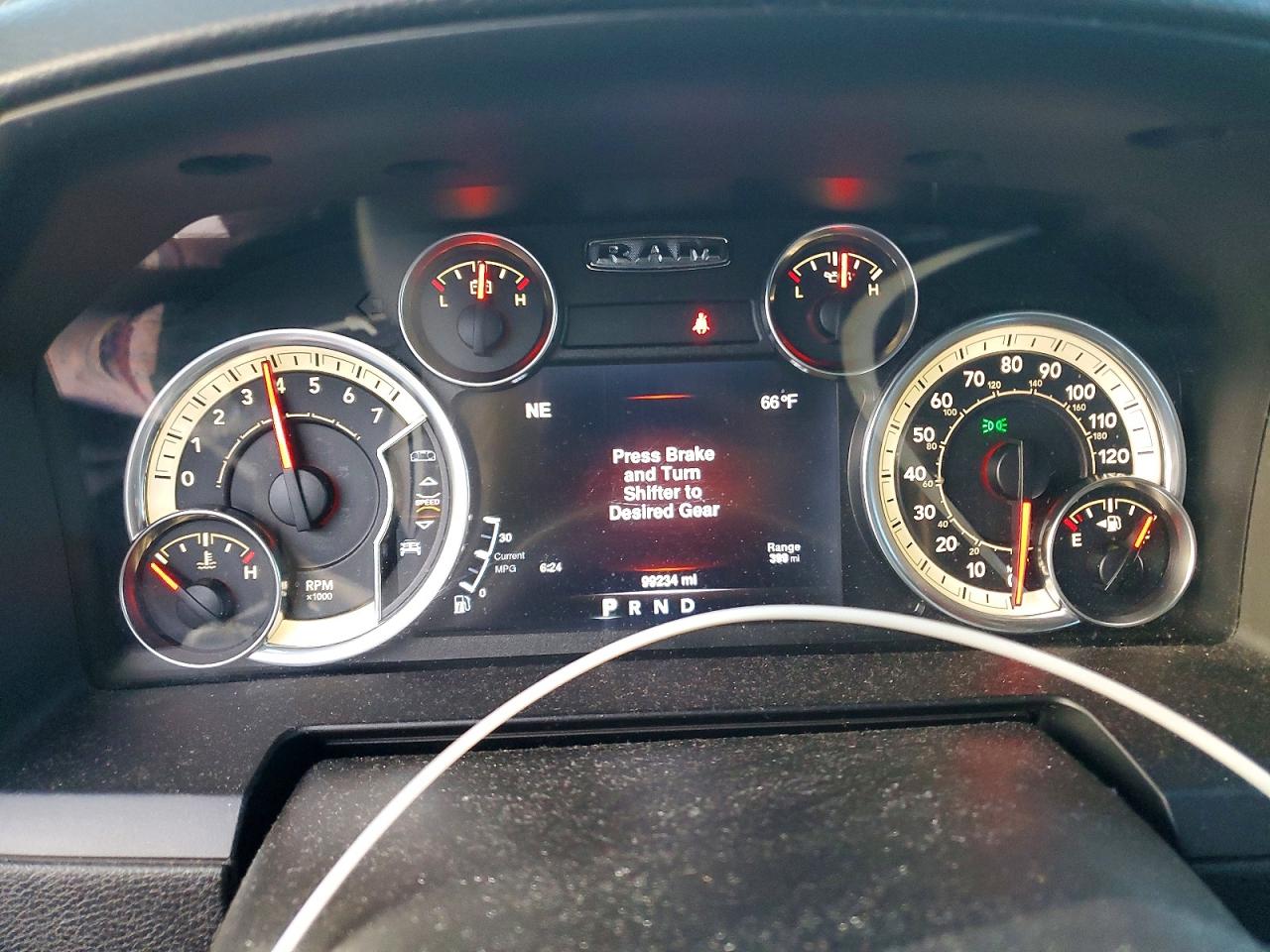 RAM 1500 2013 — 10