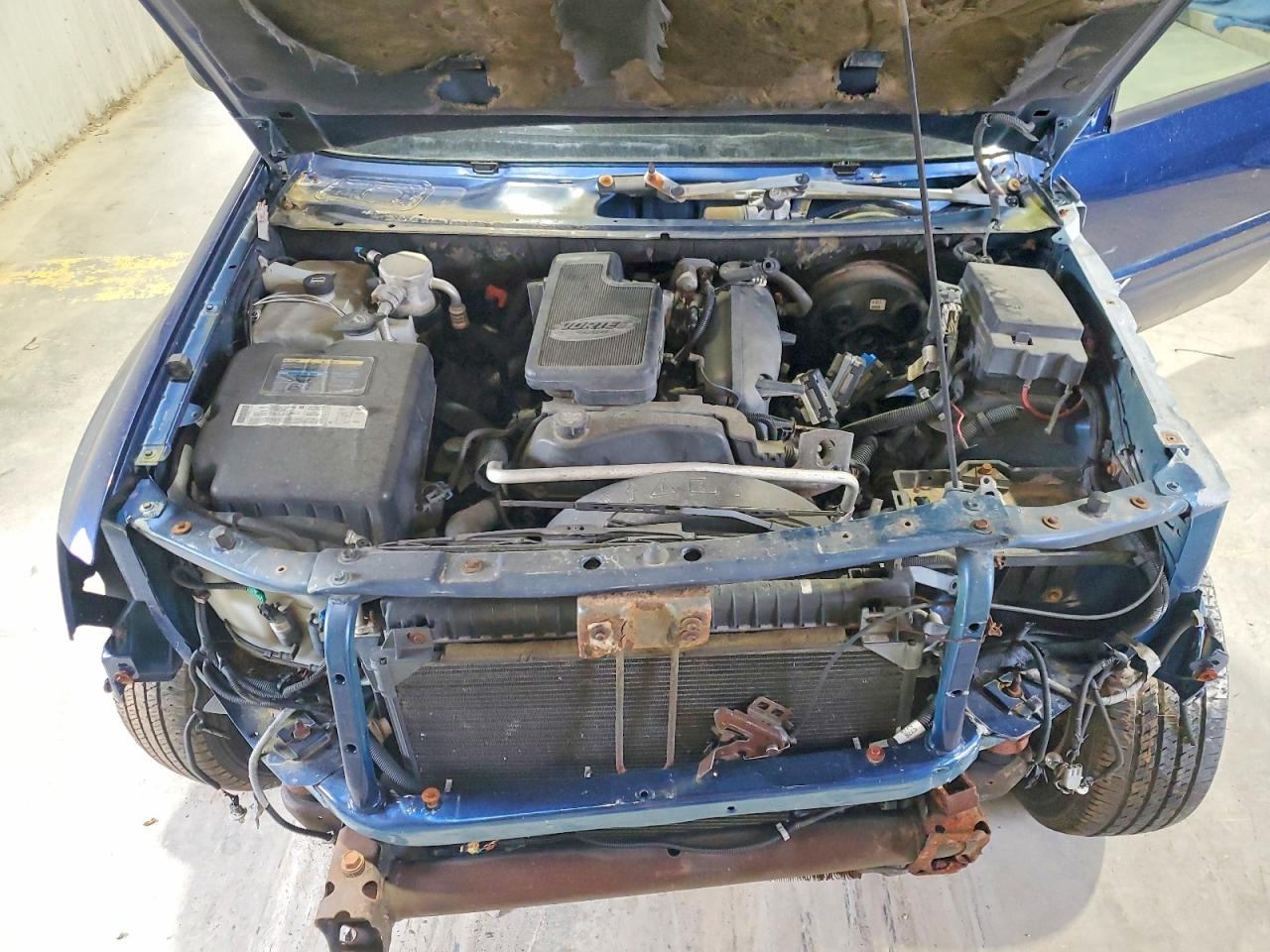 GMC ENVOY 2004 — 13