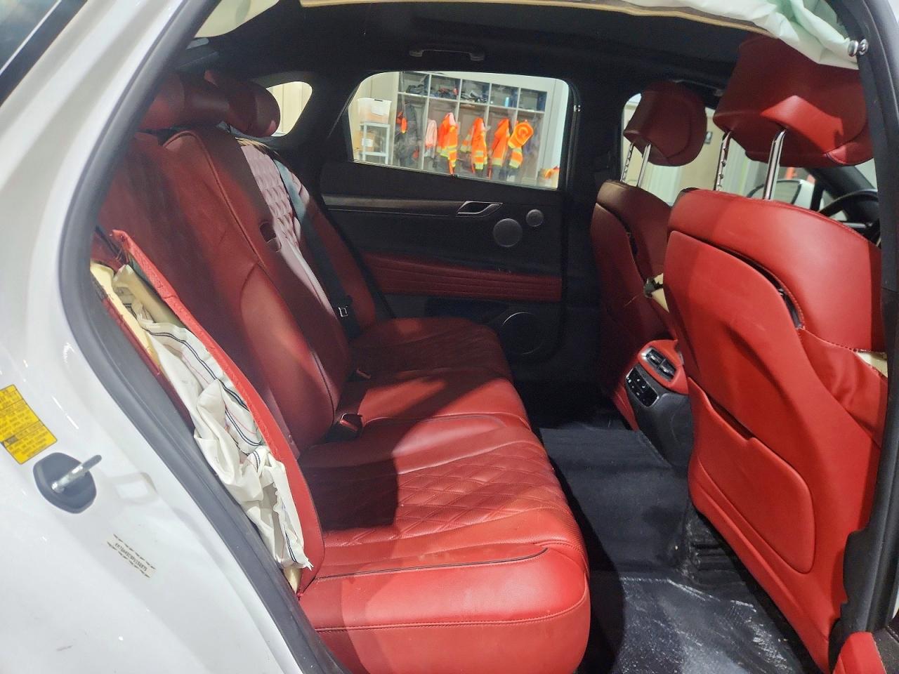 GENESIS G80 2023 — 11