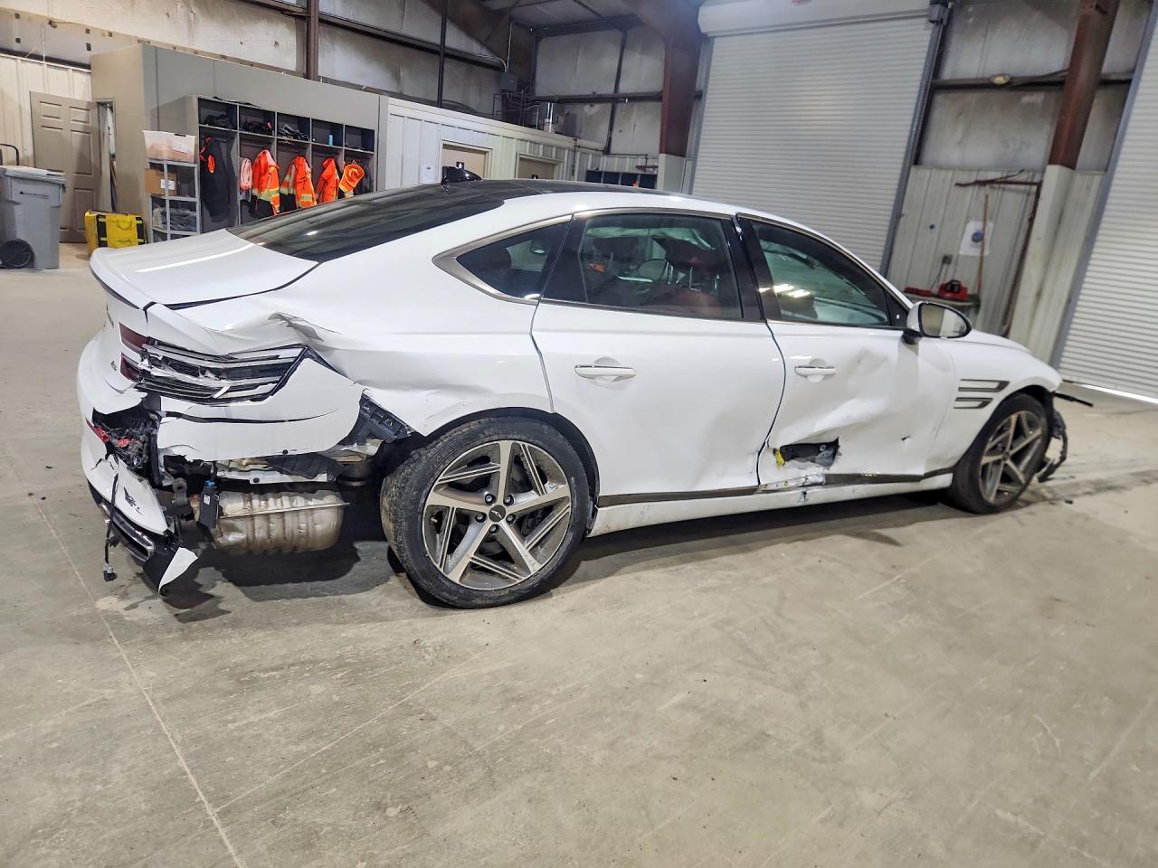 GENESIS G80 2023 — 4