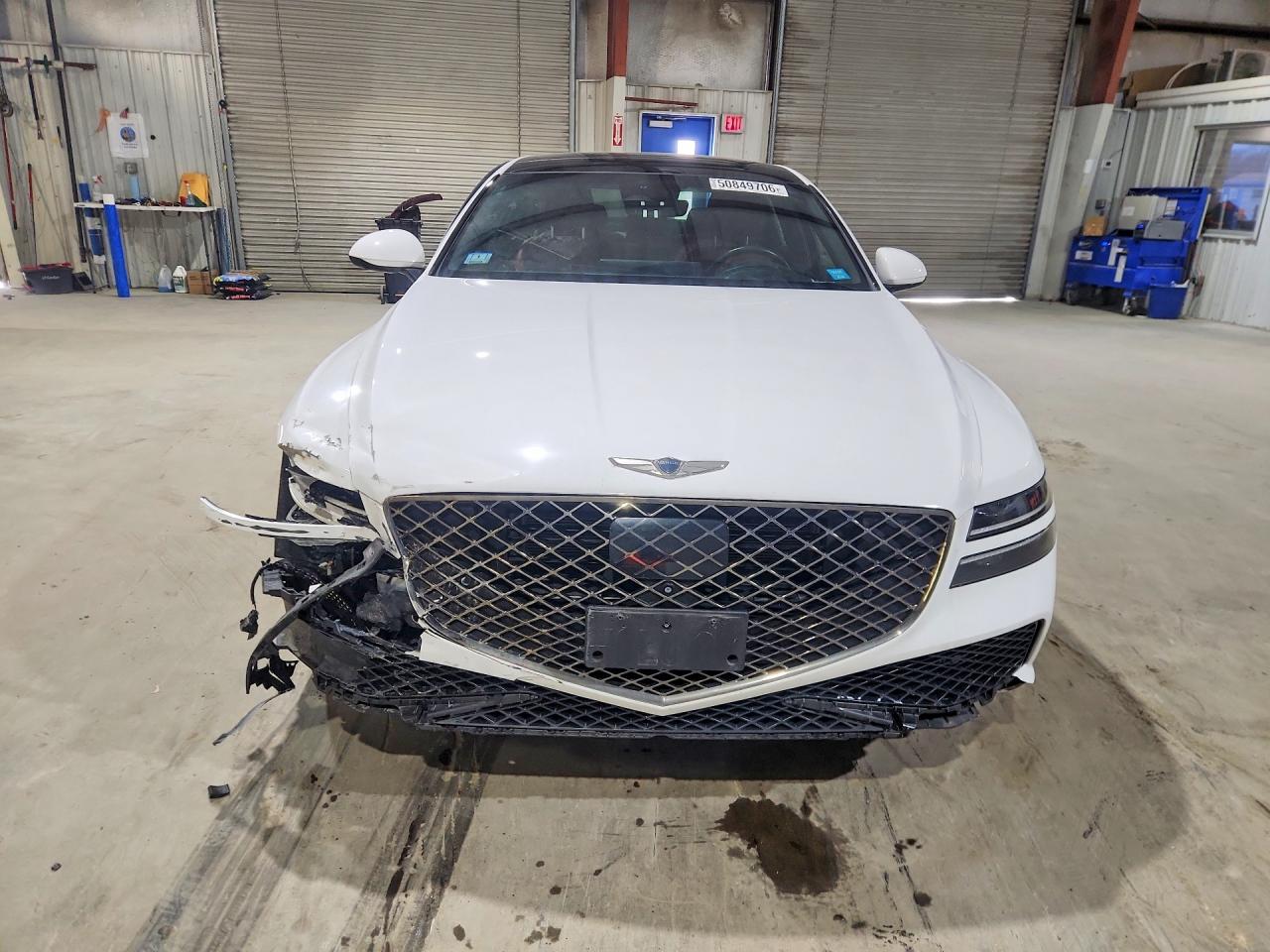 GENESIS G80 2023 — 6