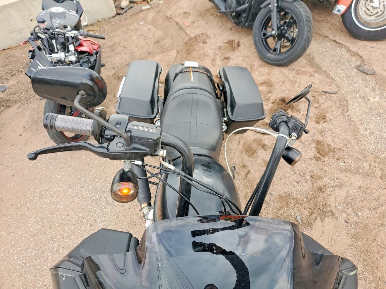 HARLEY-DAVIDSON VRSCDX 2008 — 6