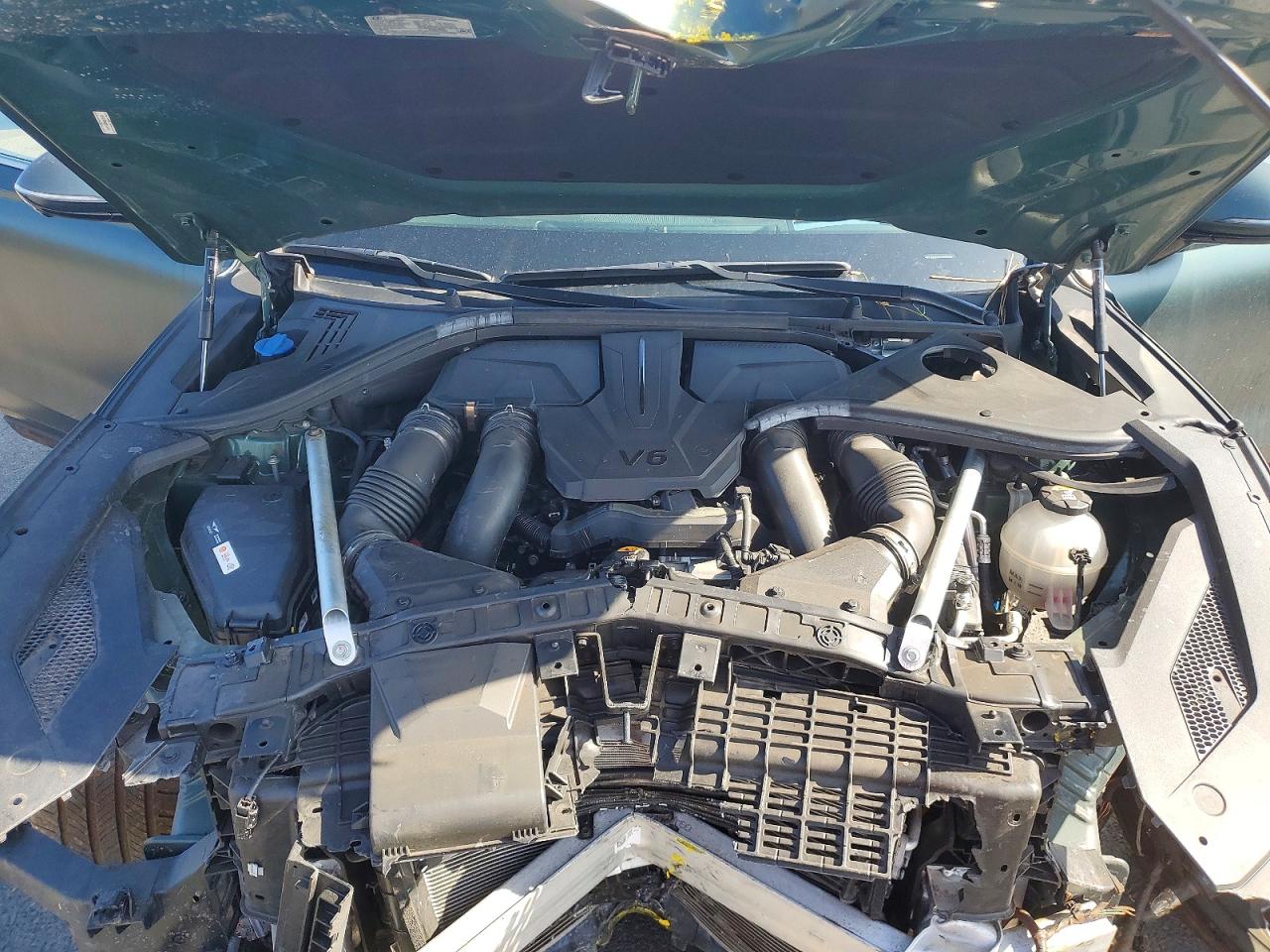 GENESIS GV70 2022 — 13