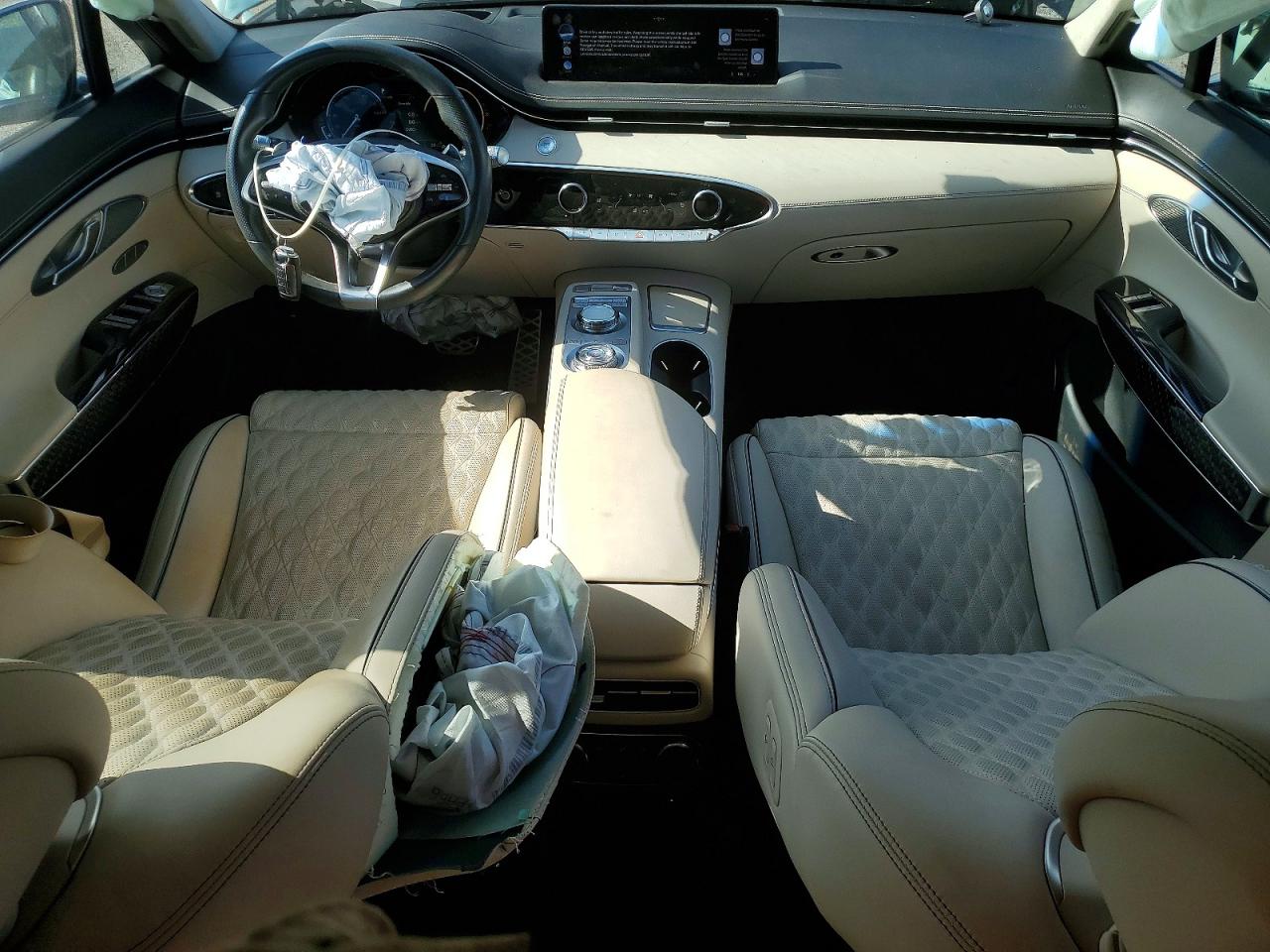 GENESIS GV70 2022 — 9