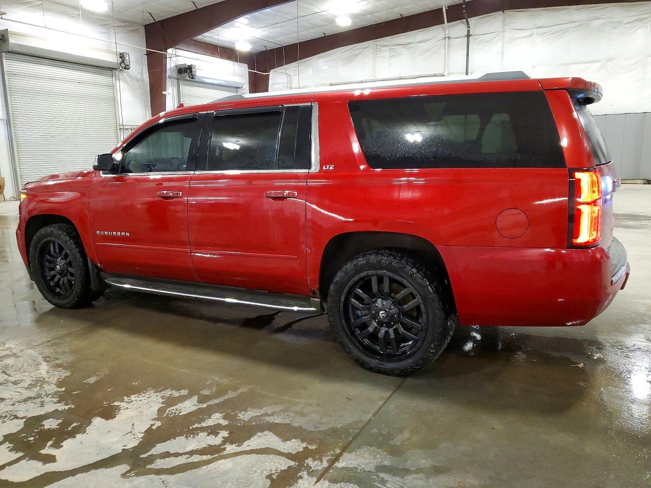 CHEVROLET SUBURBAN 2015 — 3