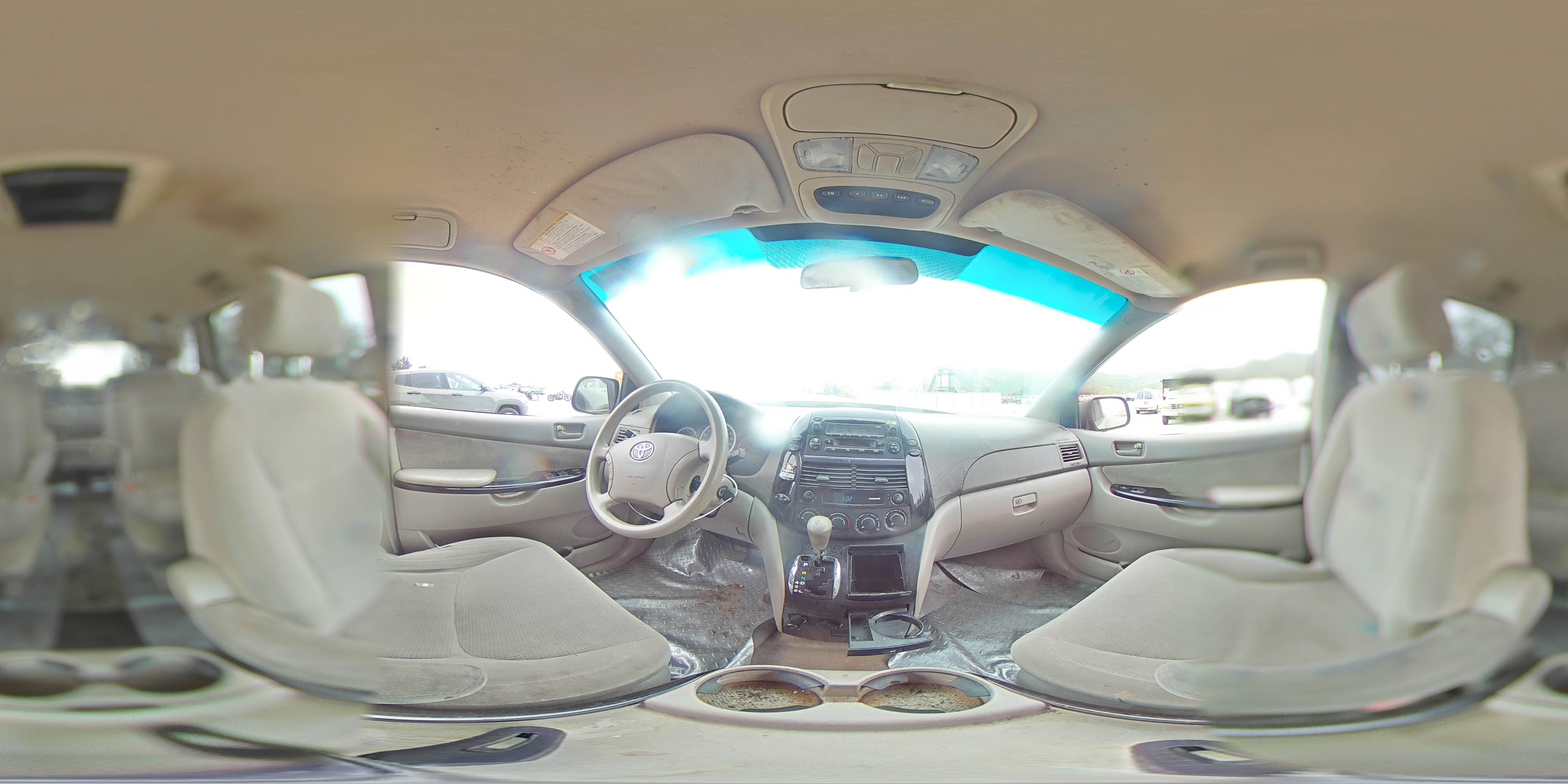 TOYOTA SIENNA 2004 — 14