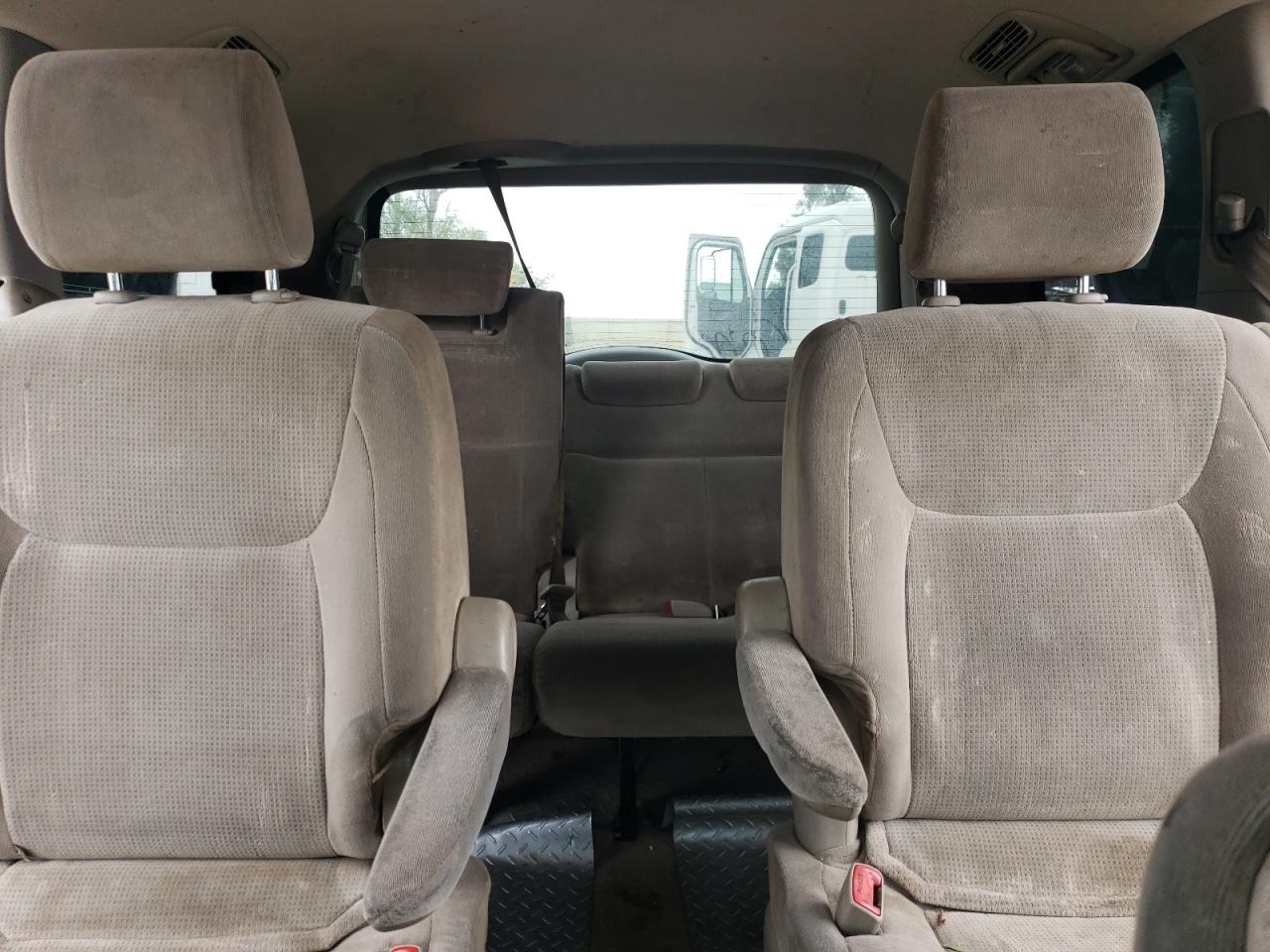 TOYOTA SIENNA 2004 — 11