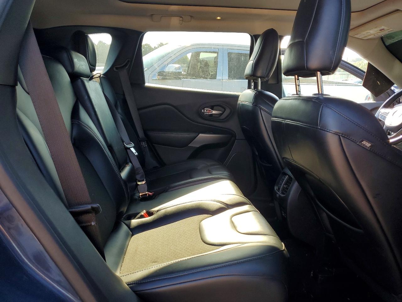 JEEP CHEROKEE 2021 — 12