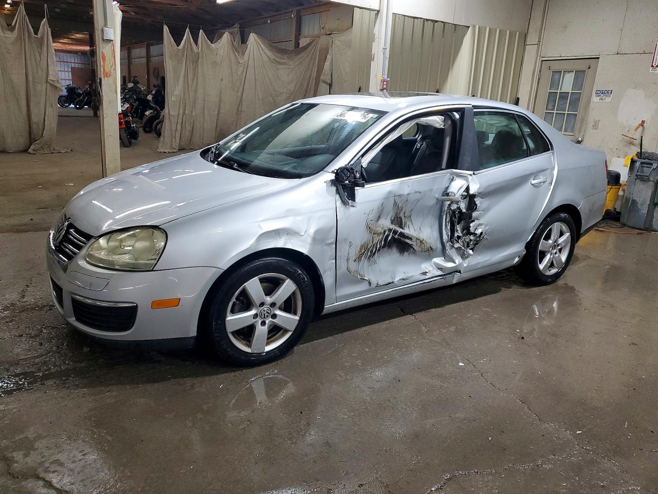 VOLKSWAGEN JETTA 2008 — 2