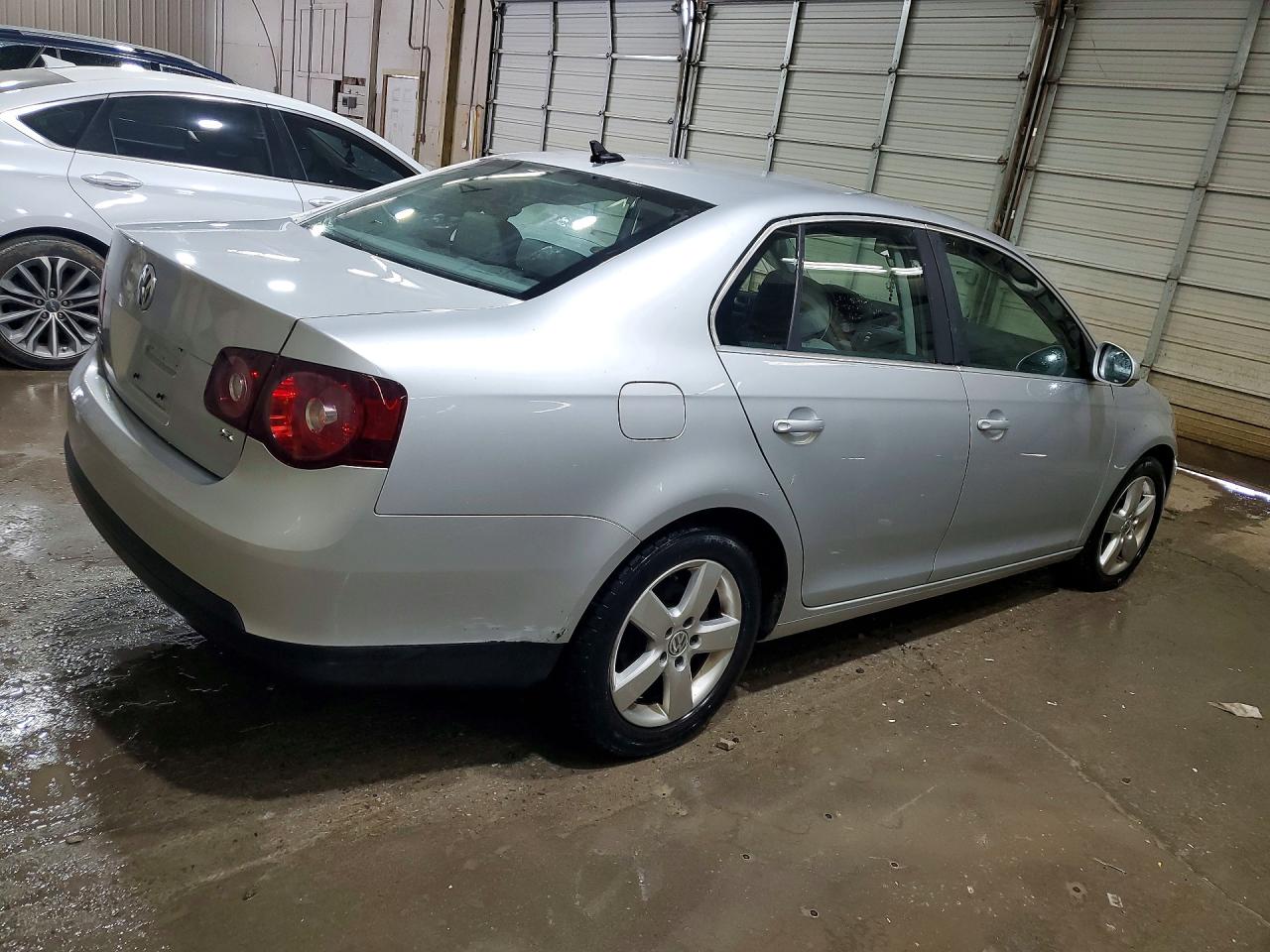 VOLKSWAGEN JETTA 2008 — 4