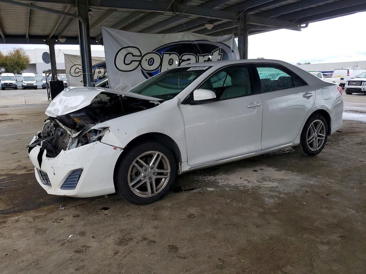 TOYOTA CAMRY 2013 — 2