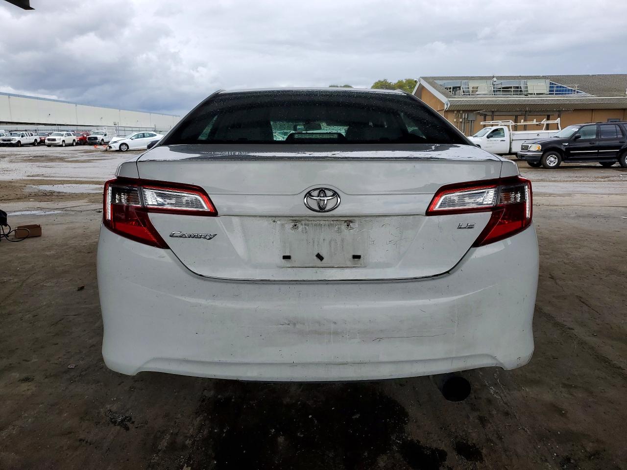 TOYOTA CAMRY 2013 — 7