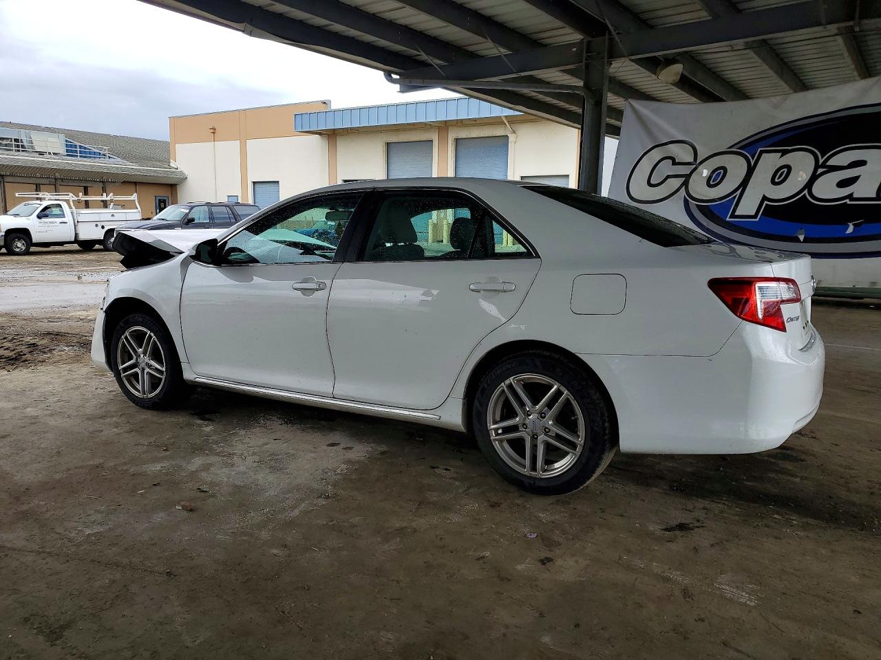 TOYOTA CAMRY 2013 — 3