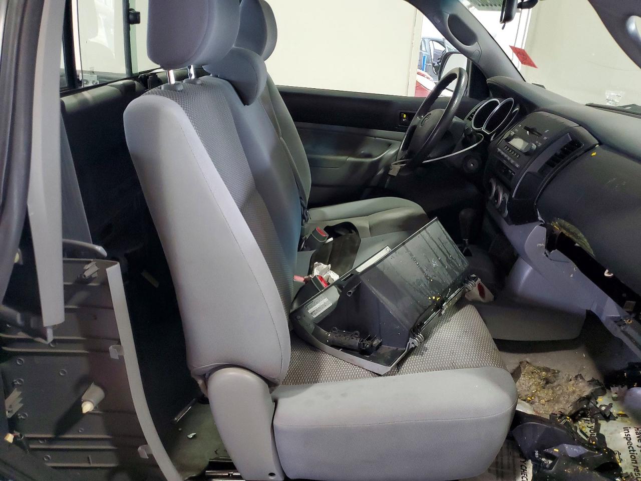 TOYOTA TACOMA 2008 — 11