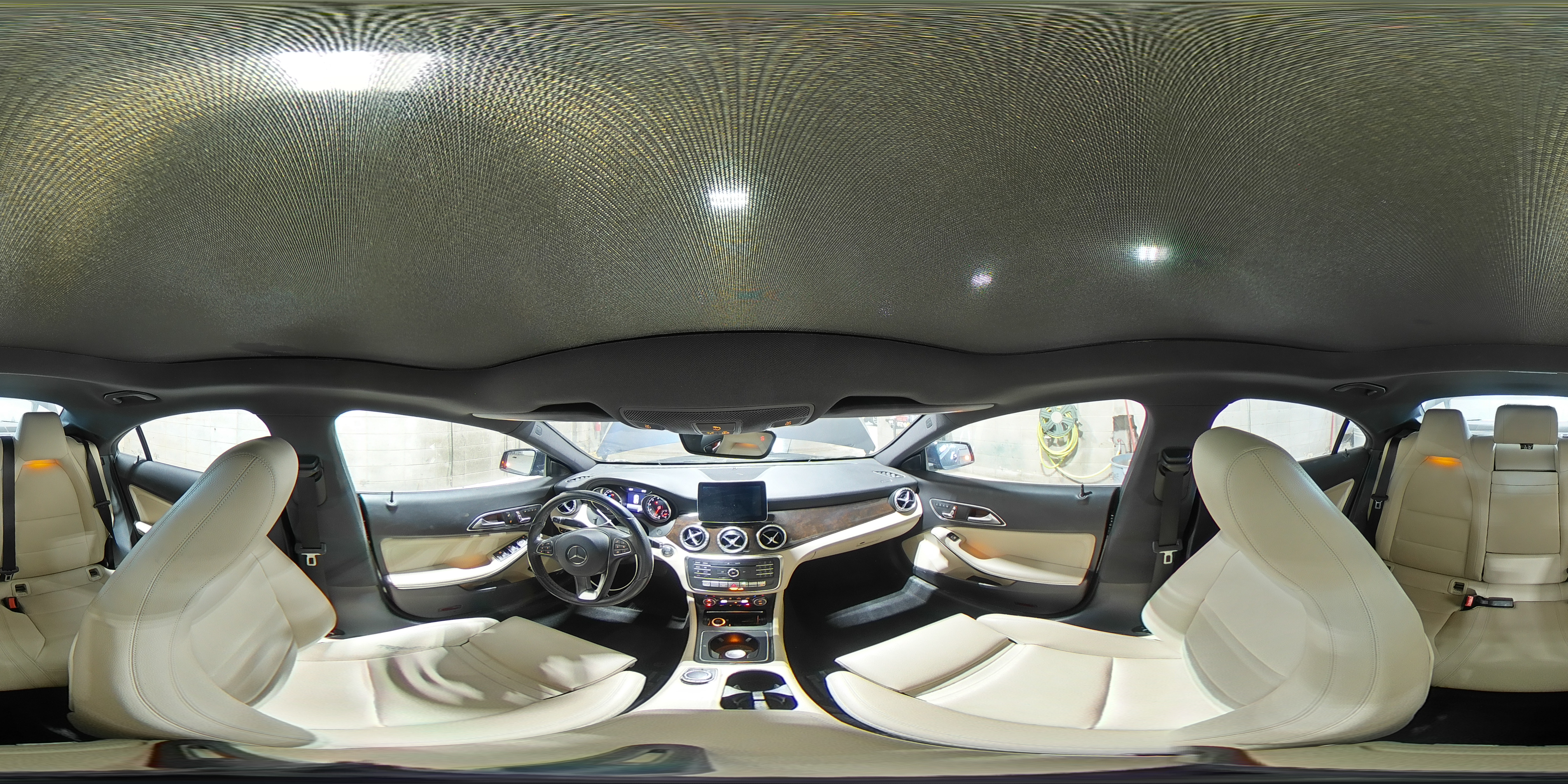 MERCEDES-BENZ CLA 2018 — 14