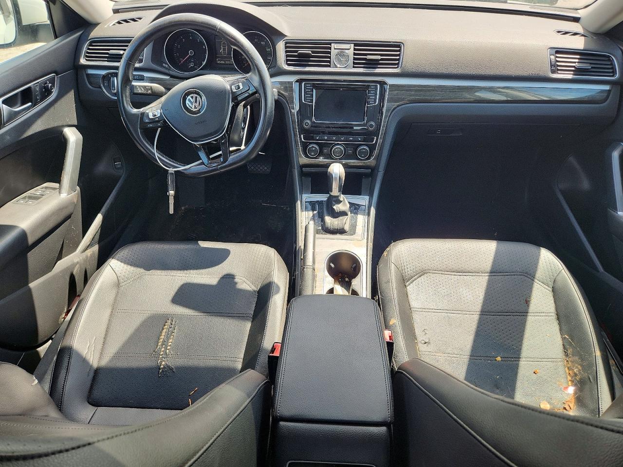 VOLKSWAGEN PASSAT 2016 — 9
