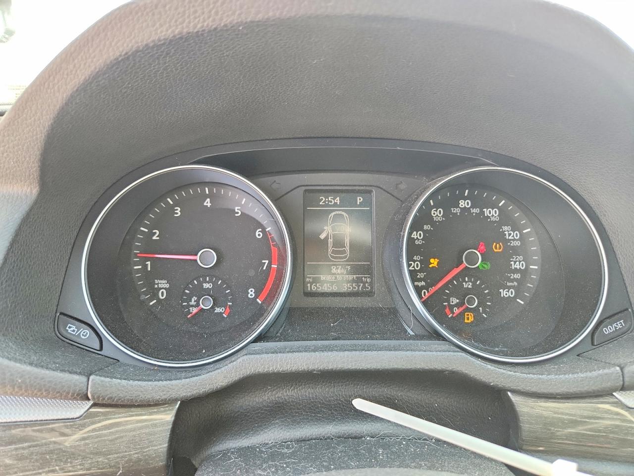 VOLKSWAGEN PASSAT 2016 — 10