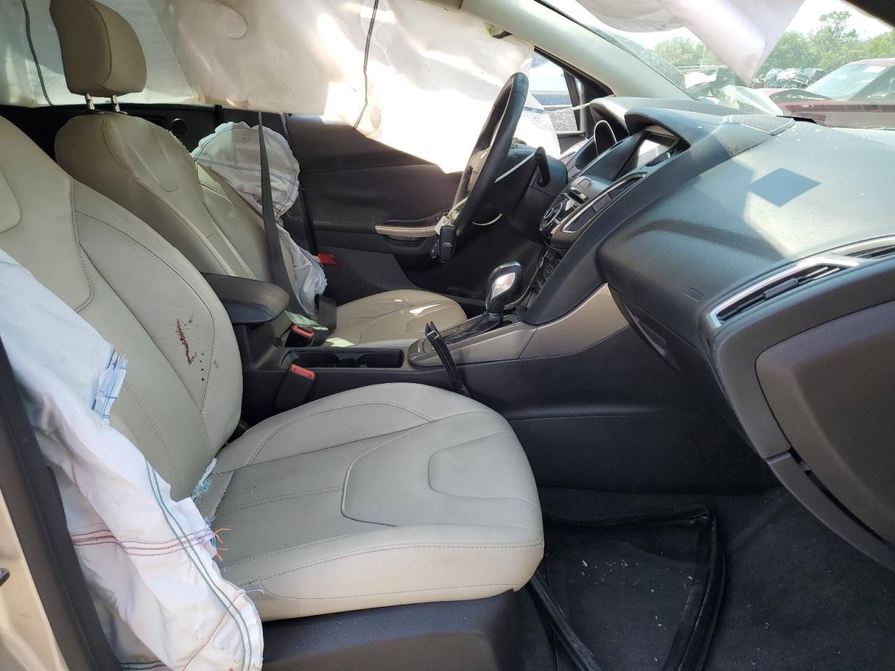 FORD FOCUS 2018 — 8