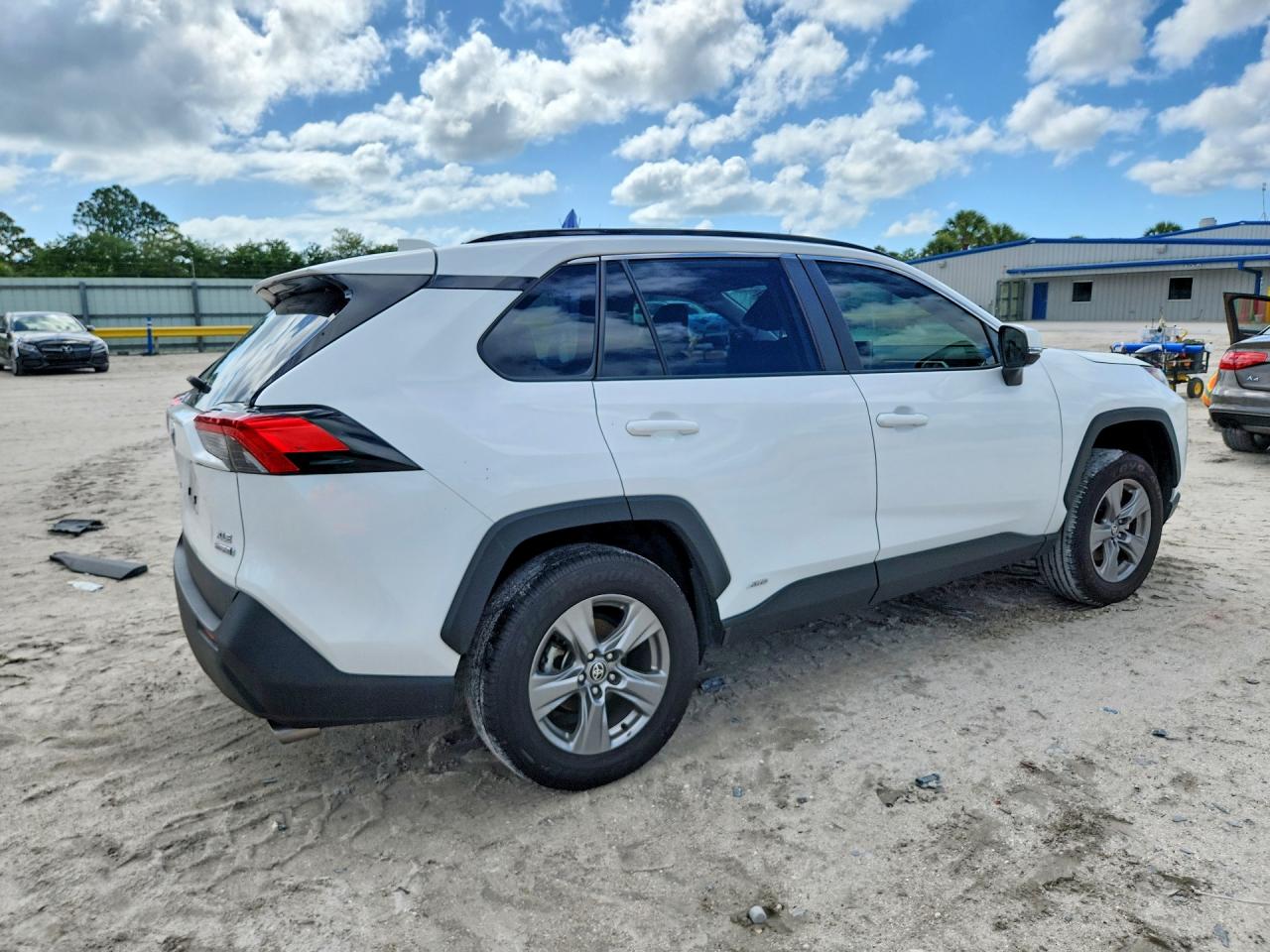 TOYOTA RAV4 HYBRID 2024 — 4