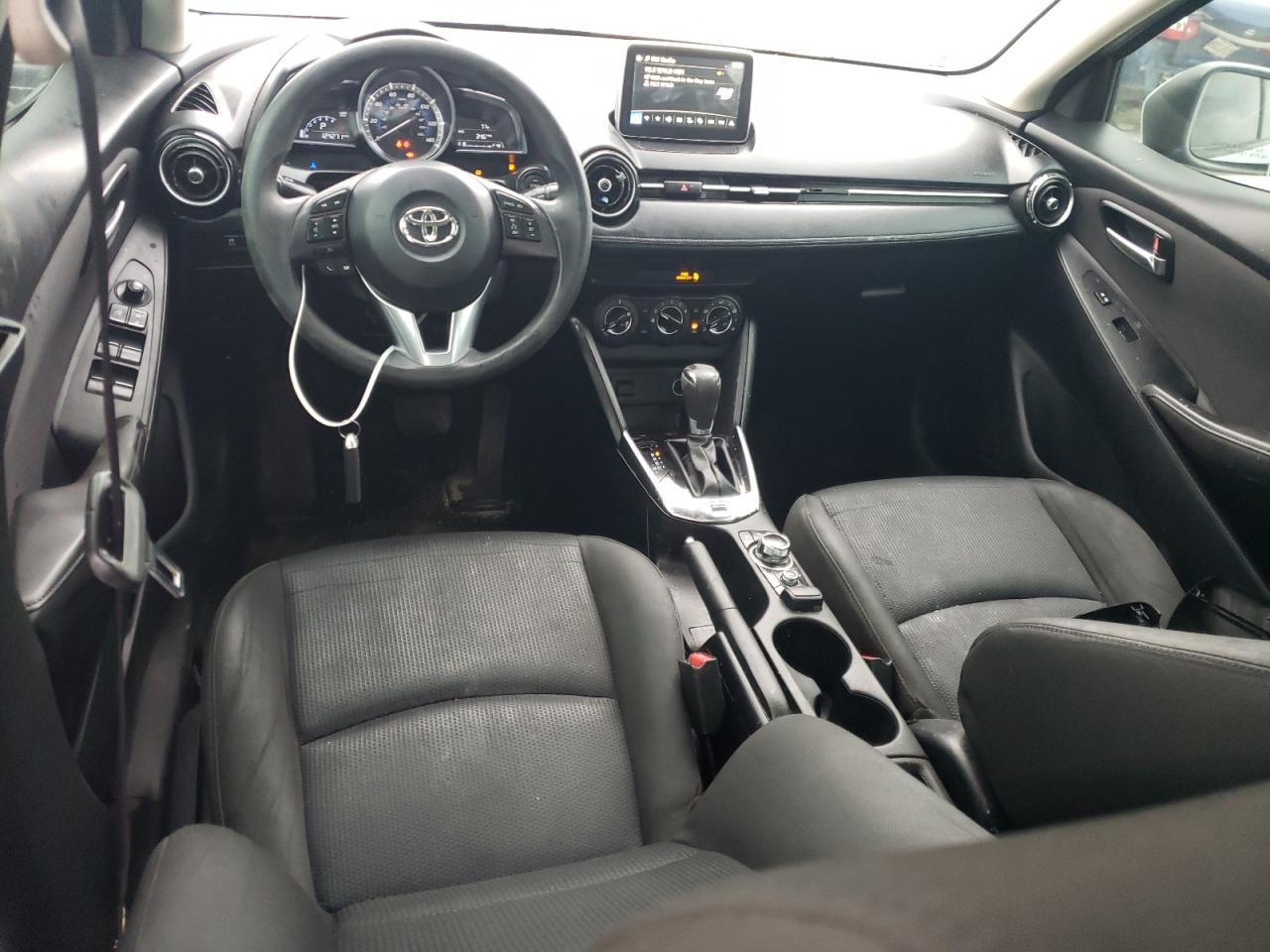 TOYOTA YARIS IA 2017 — 9