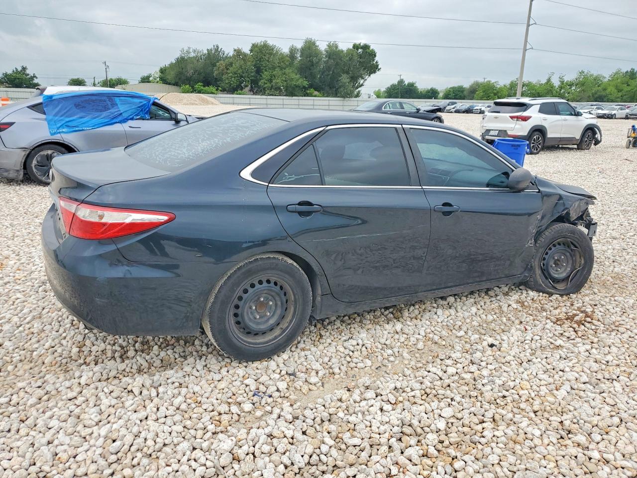 TOYOTA CAMRY 2015 — 4