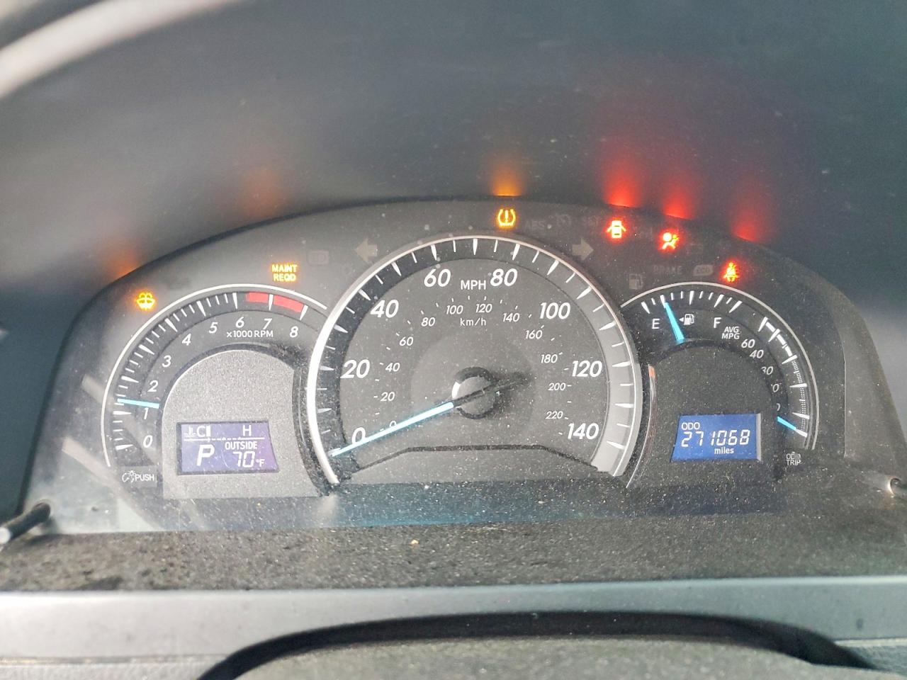 TOYOTA CAMRY 2015 — 10