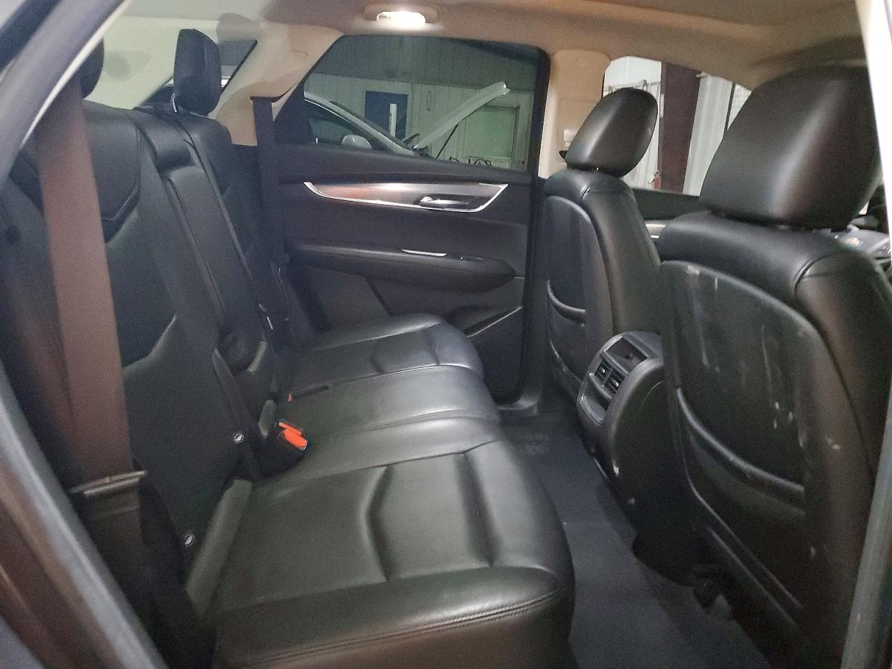 CADILLAC XT5 2019 — 12
