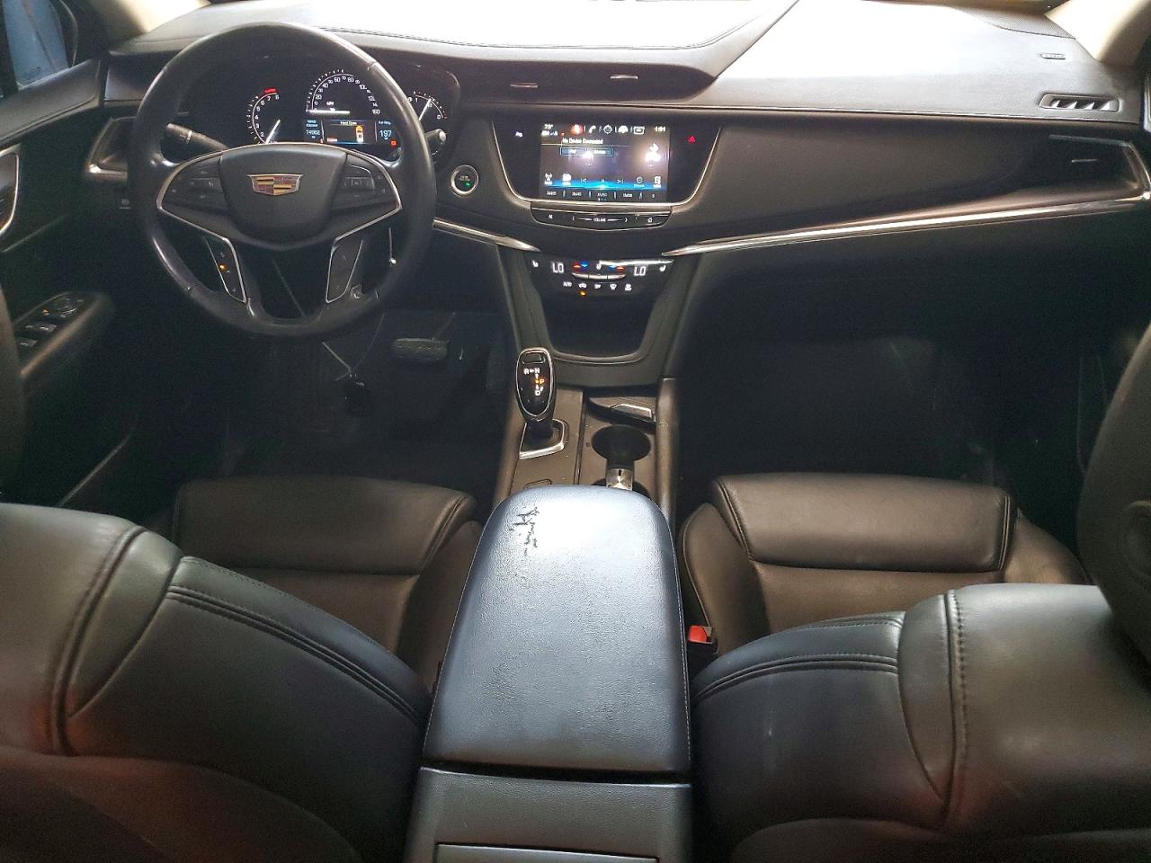 CADILLAC XT5 2019 — 9