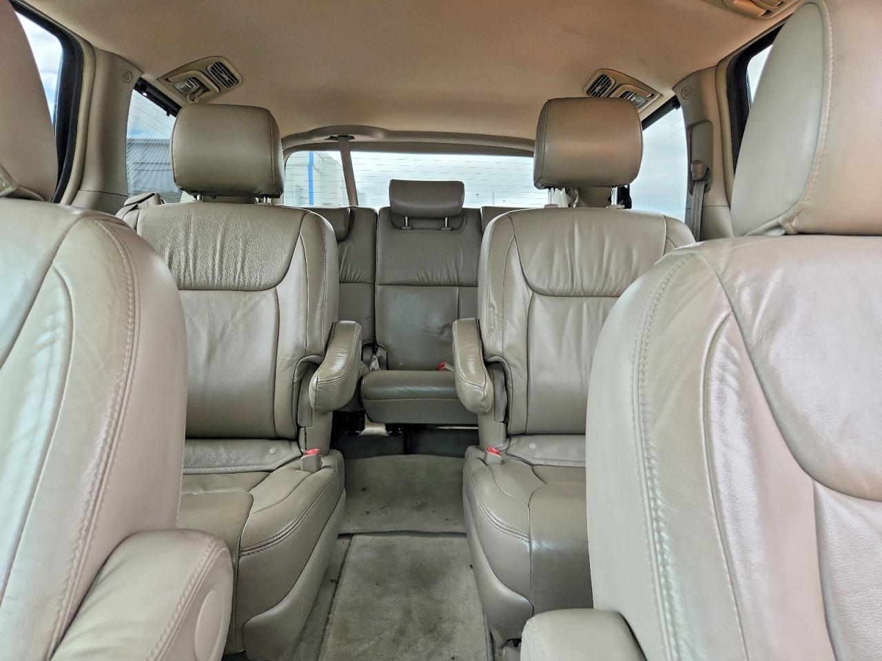 TOYOTA SIENNA 2008 — 11