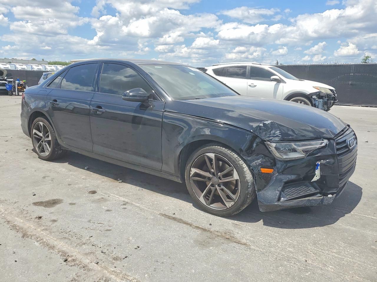 AUDI A4 2019 — 5
