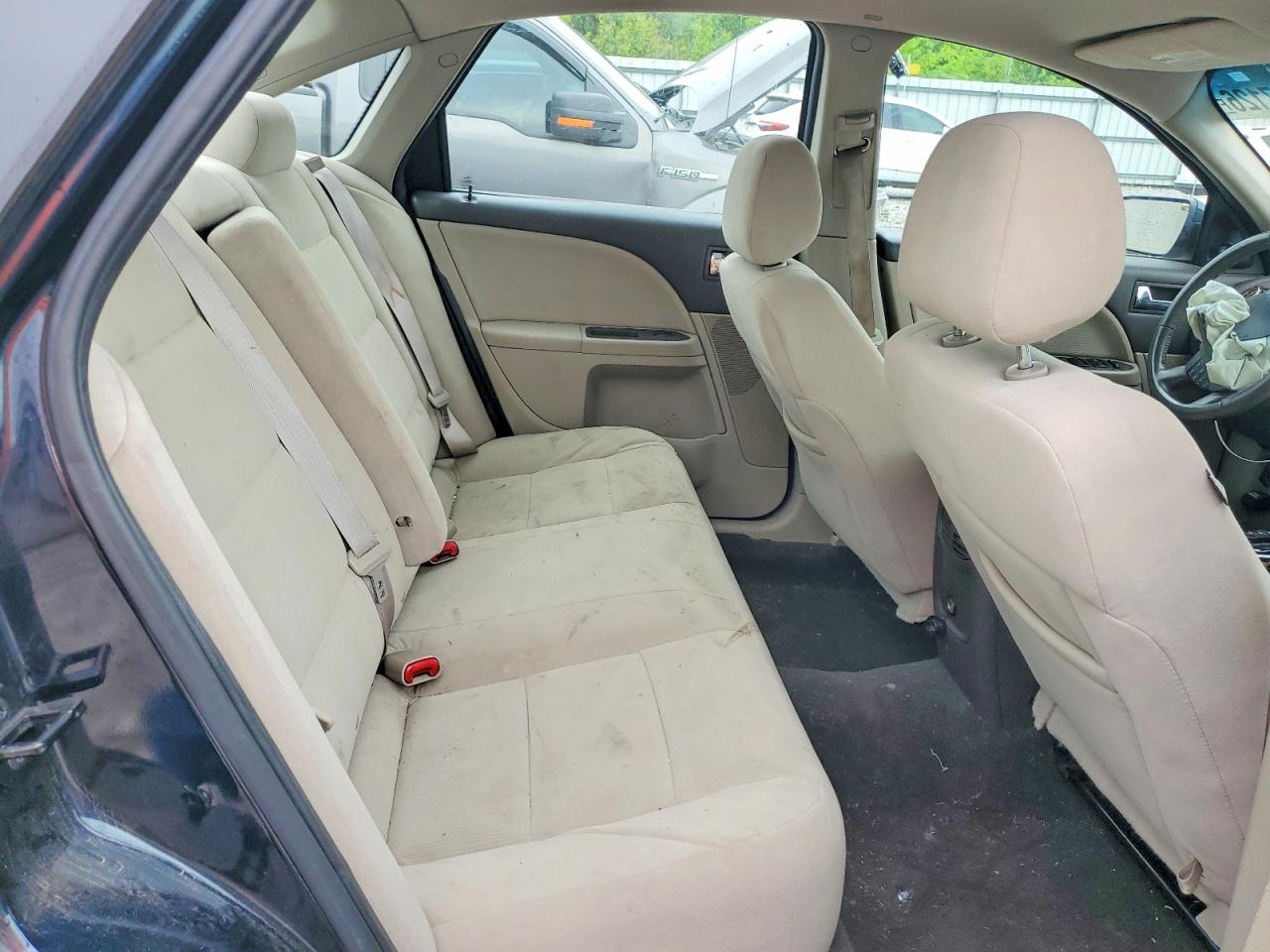 FORD TAURUS 2008 — 11