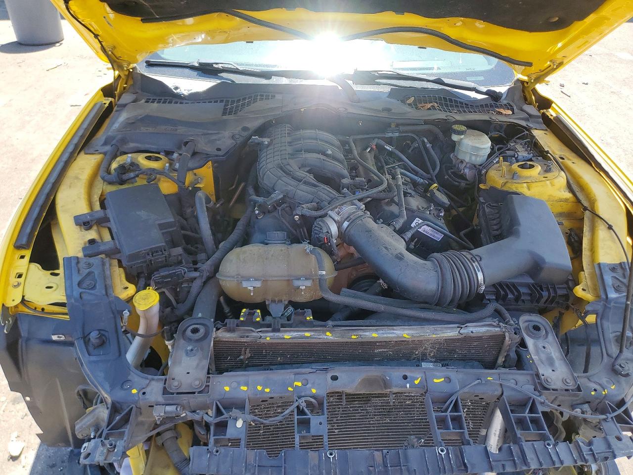 FORD MUSTANG 2016 — 12