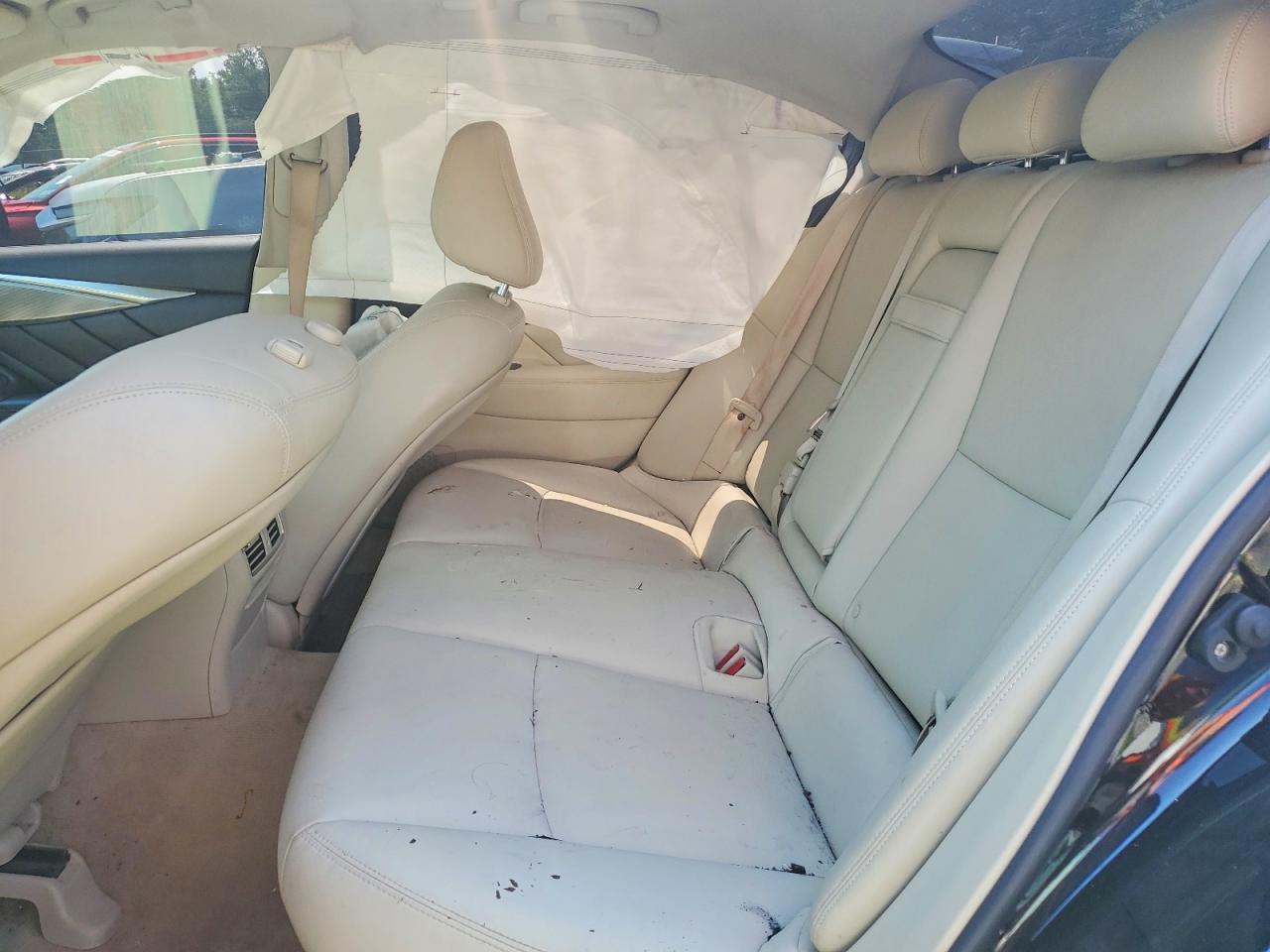 INFINITI Q50 2017 — 11
