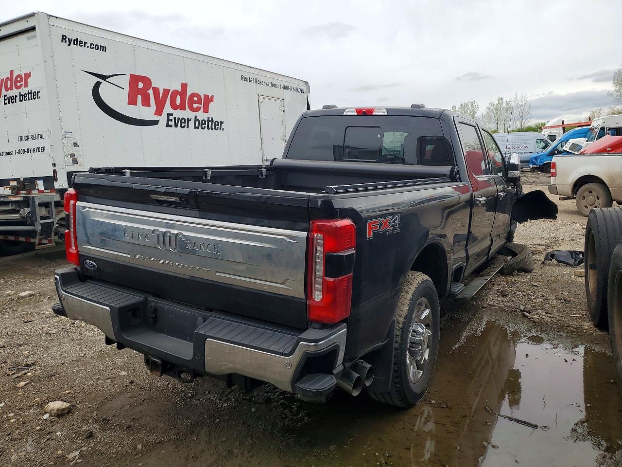 FORD F350 2024 — 4