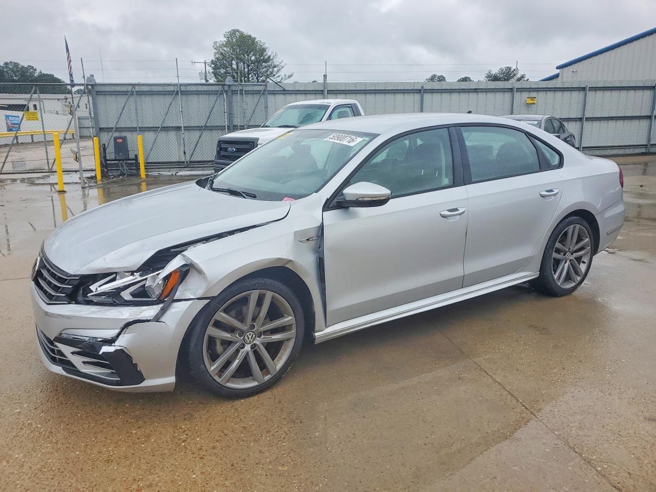 VOLKSWAGEN PASSAT 2018 — 2