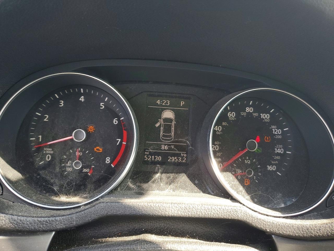 VOLKSWAGEN PASSAT 2018 — 10