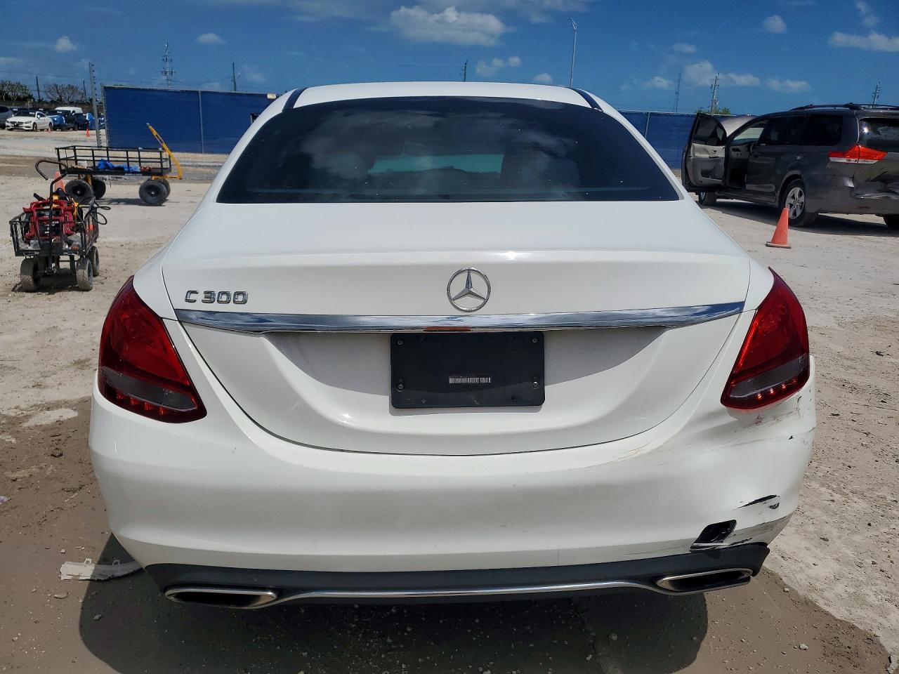 MERCEDES-BENZ C 2016 — 7
